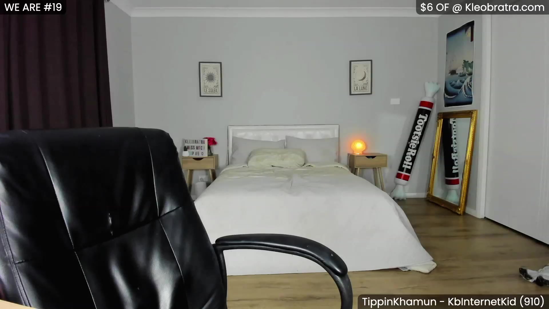 Gallery image thumbnail from KleoBratra's myfreecams stream on, 03/27/2023, 16:04 image 14 of 20