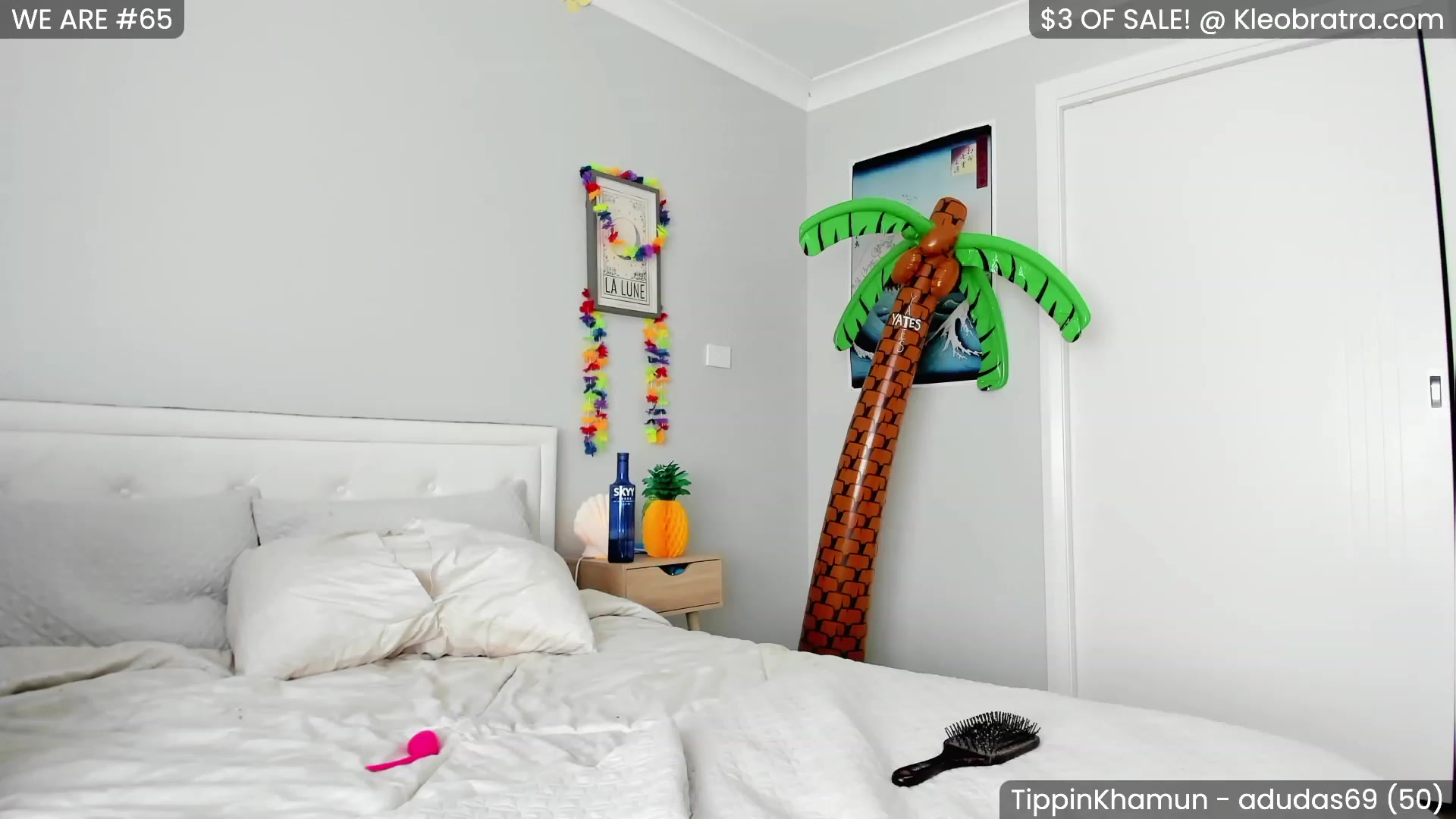 Gallery image thumbnail from KleoBratra's myfreecams stream on, 04/09/2023, 01:36 image 15 of 20