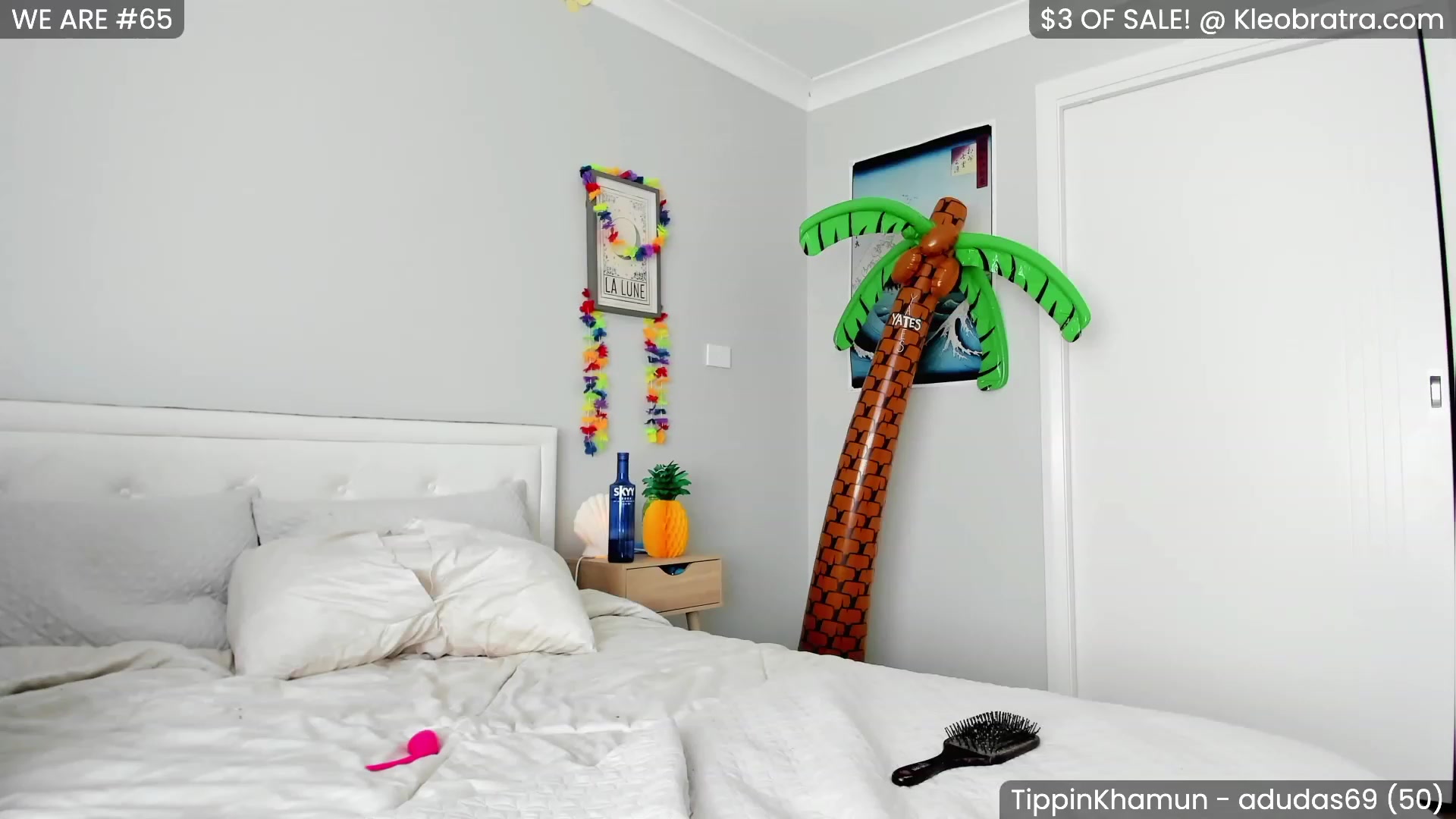 Gallery image thumbnail from KleoBratra's myfreecams stream on, 04/09/2023, 01:36 image 19 of 20
