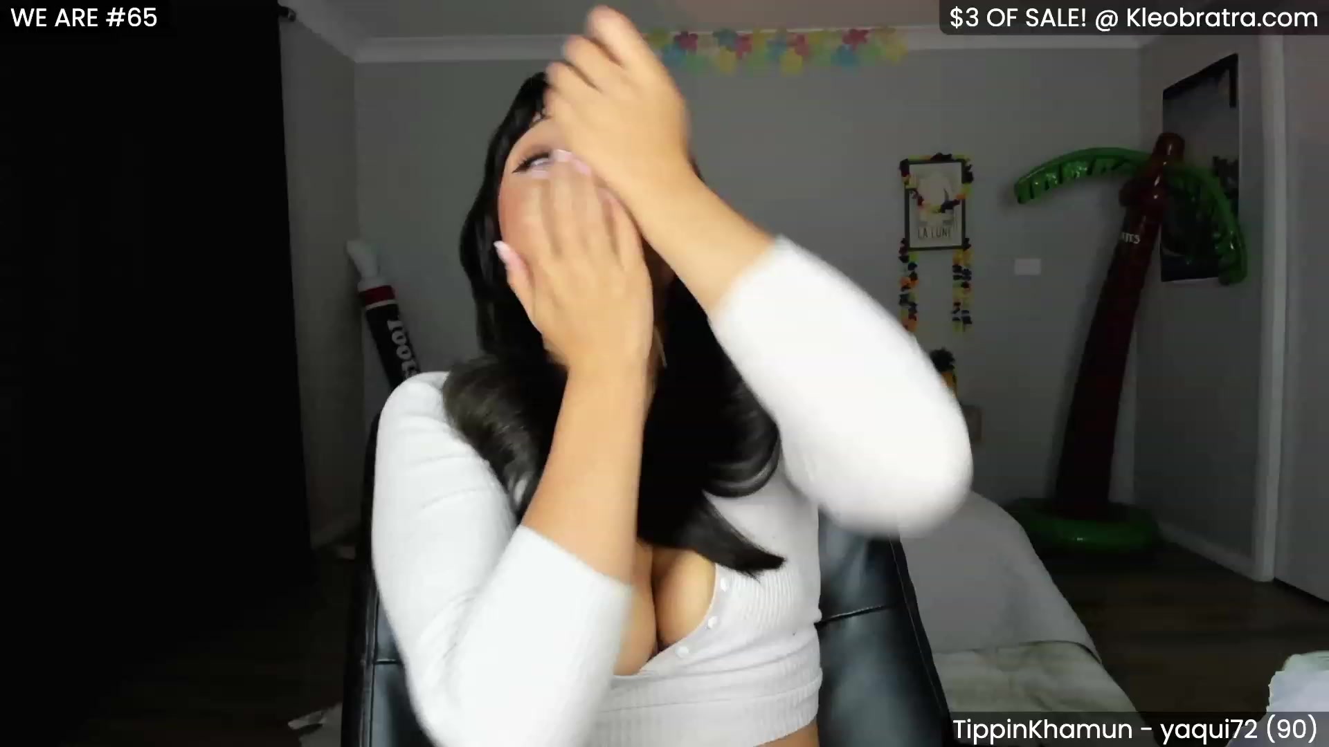 Gallery image thumbnail from KleoBratra's myfreecams stream on, 04/09/2023, 07:10 image 7 of 20
