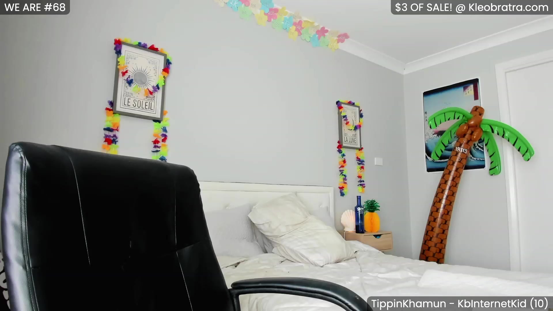 Gallery image thumbnail from KleoBratra's myfreecams stream on, 04/10/2023, 02:56 image 14 of 20