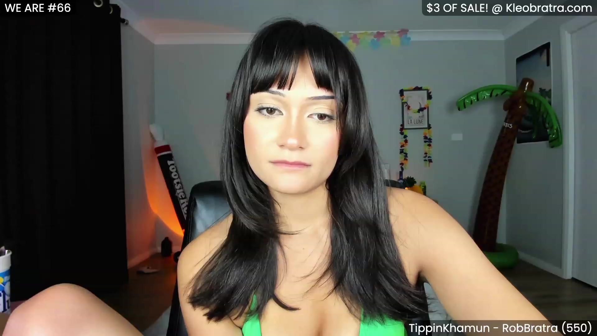 Gallery image thumbnail from KleoBratra's myfreecams stream on, 04/10/2023, 08:07 image 16 of 20