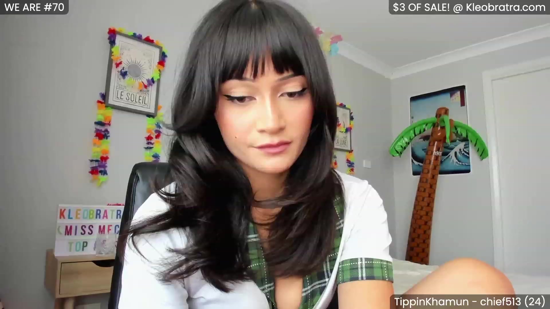 Gallery image thumbnail from KleoBratra's myfreecams stream on, 04/12/2023, 06:35 image 4 of 20