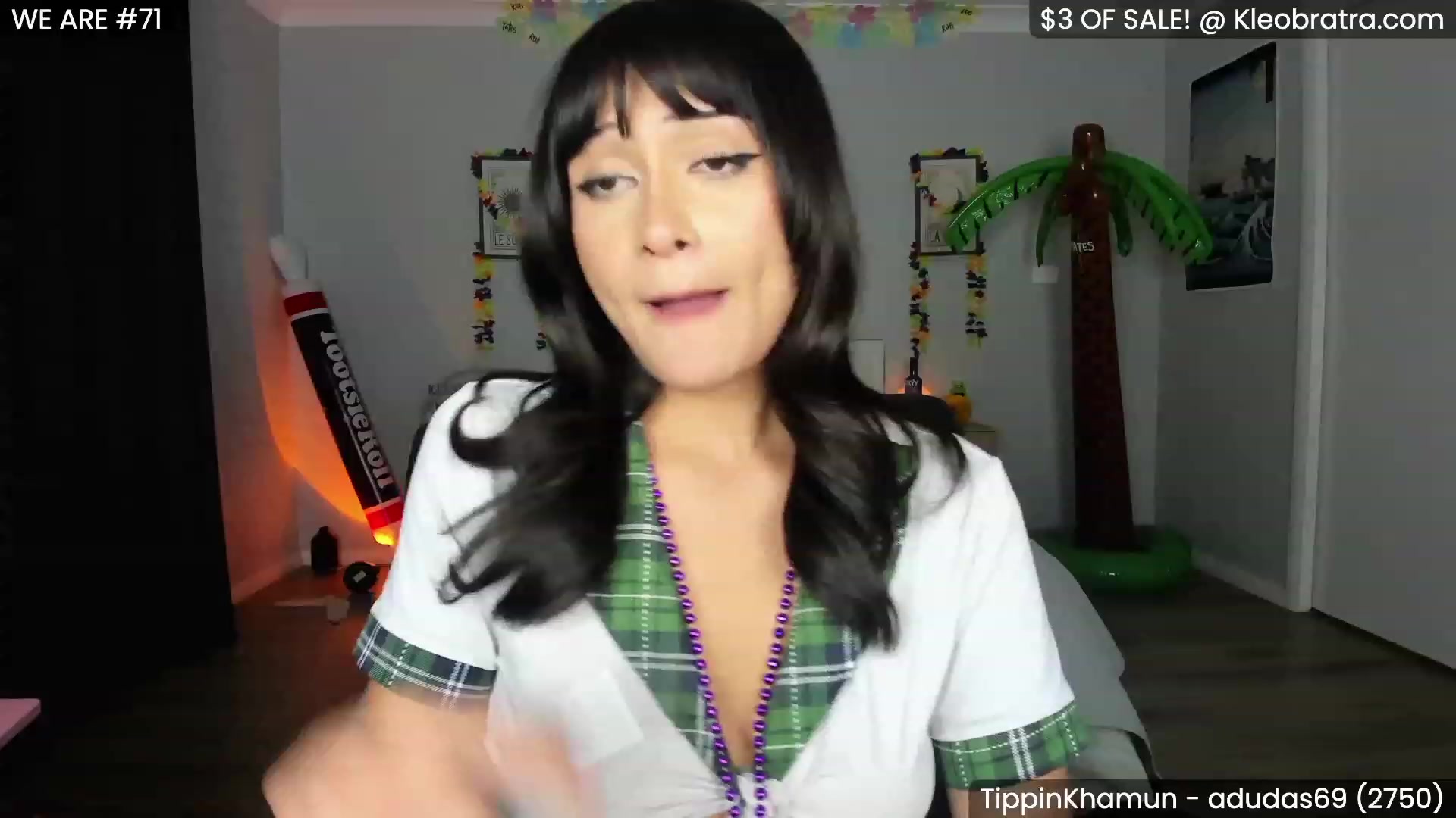 Gallery image thumbnail from KleoBratra's myfreecams stream on, 04/13/2023, 11:15 image 17 of 20
