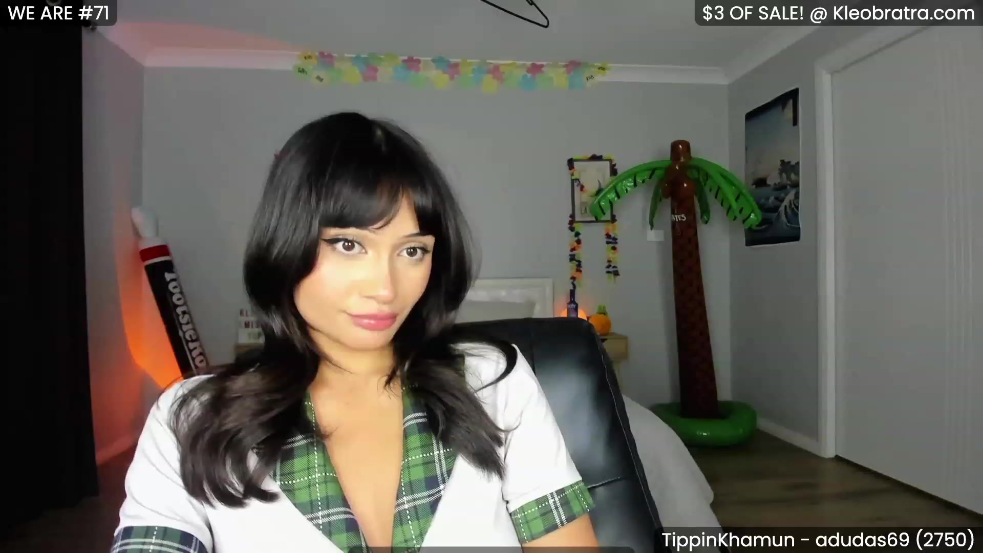 Gallery image thumbnail from KleoBratra's myfreecams stream on, 04/13/2023, 11:15 image 9 of 20
