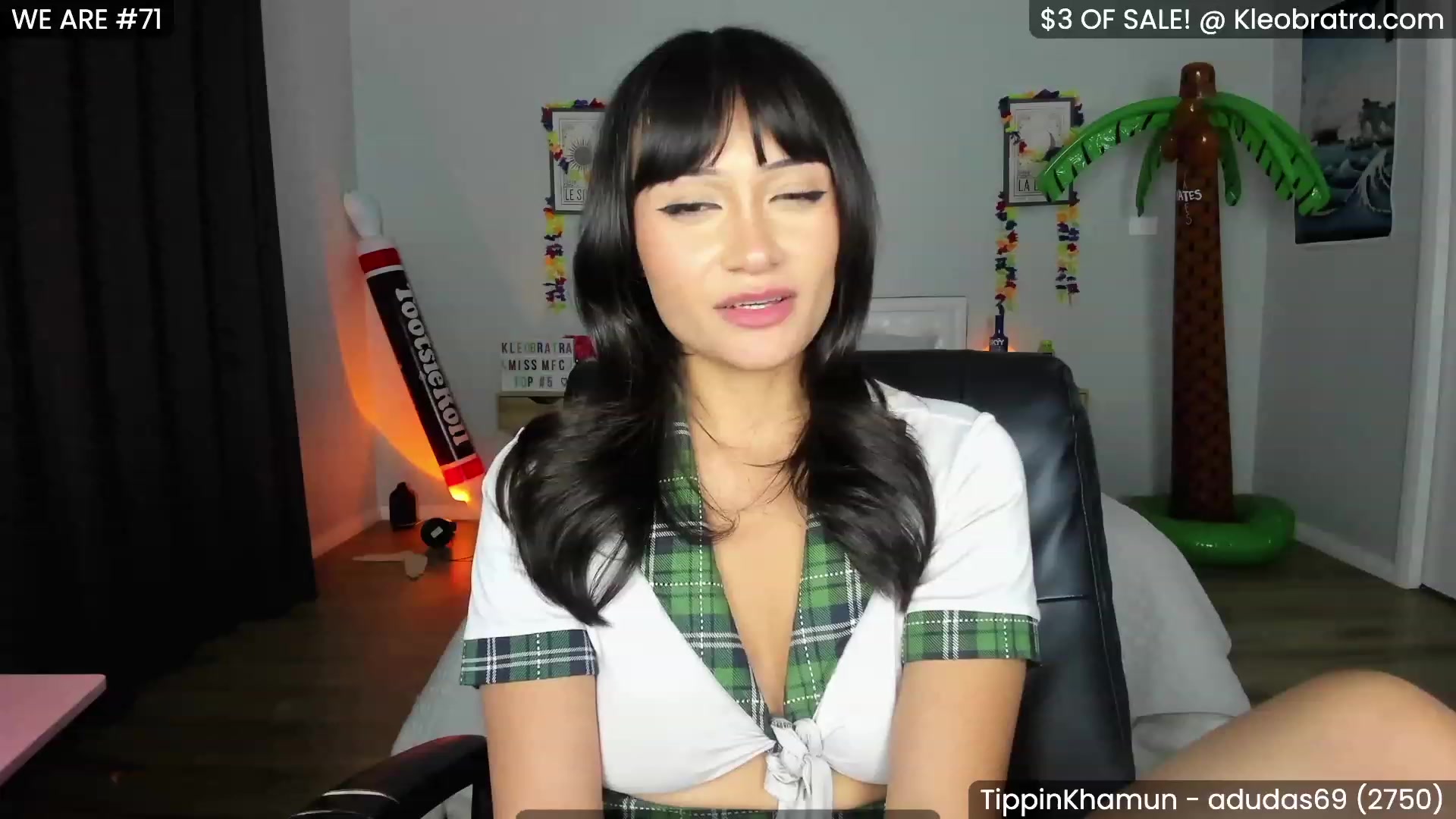 Gallery image thumbnail from KleoBratra's myfreecams stream on, 04/13/2023, 11:15 image 12 of 20