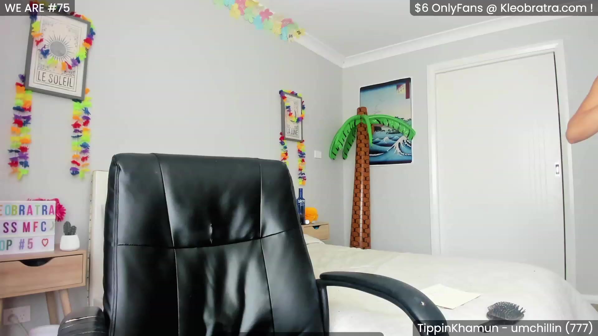Gallery image thumbnail from KleoBratra's myfreecams stream on, 04/15/2023, 04:52 image 13 of 20