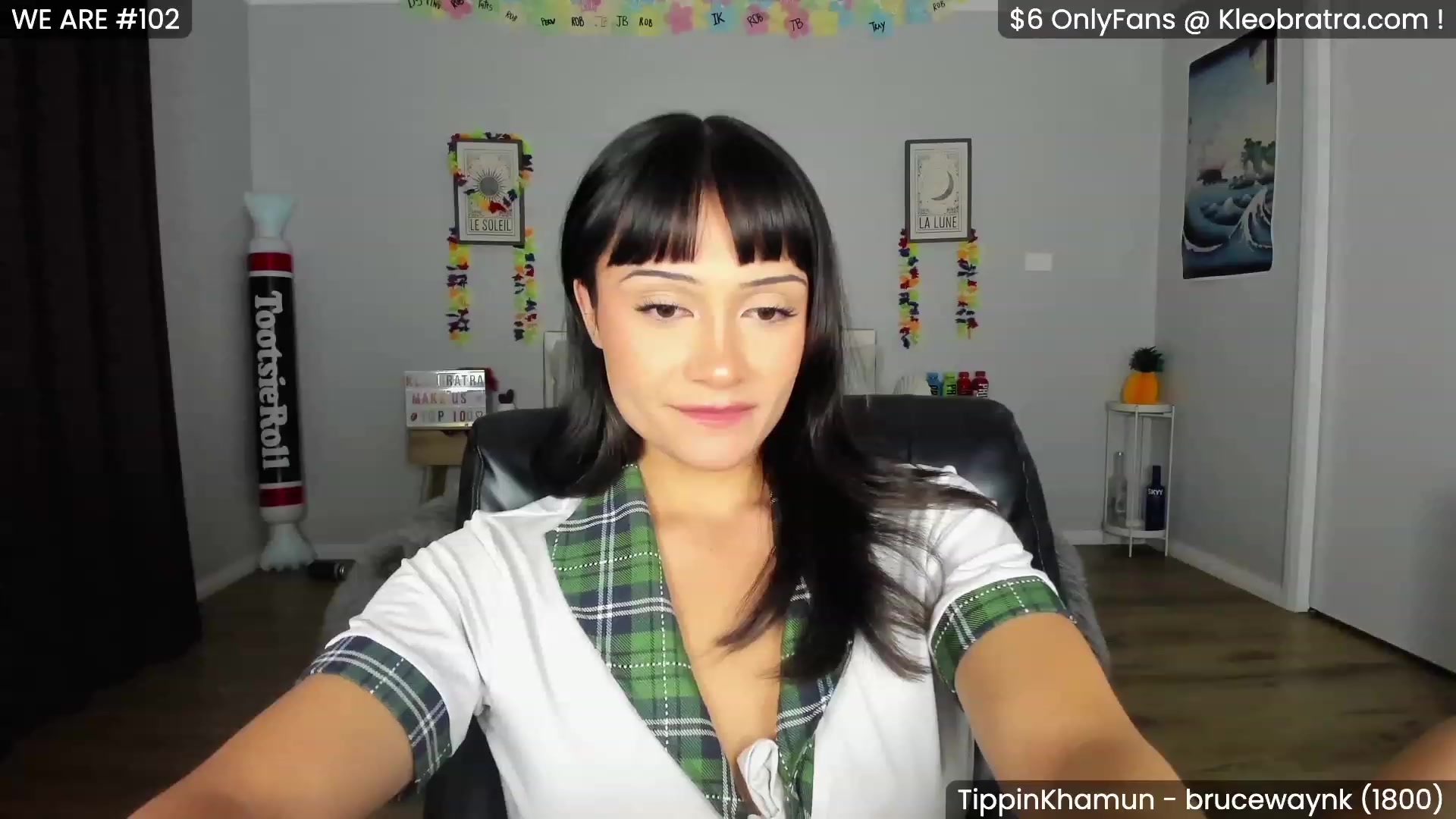 Gallery image thumbnail from KleoBratra's myfreecams stream on, 04/27/2023, 13:53 image 13 of 20