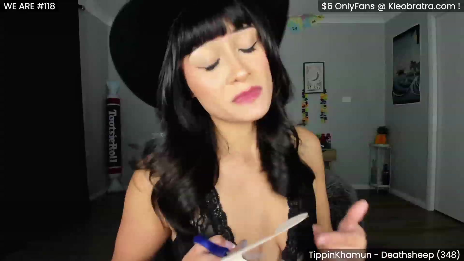 Gallery image thumbnail from KleoBratra's myfreecams stream on, 04/29/2023, 06:24 image 7 of 20