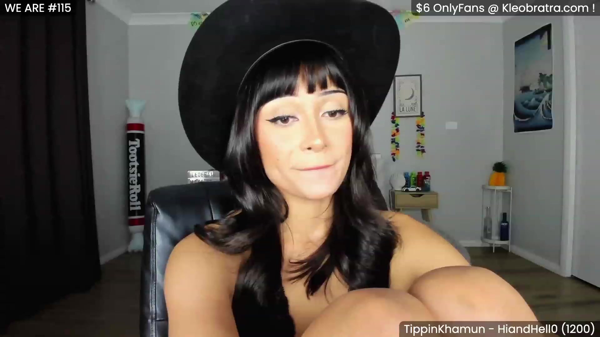 Gallery image thumbnail from KleoBratra's myfreecams stream on, 04/29/2023, 08:14 image 3 of 20