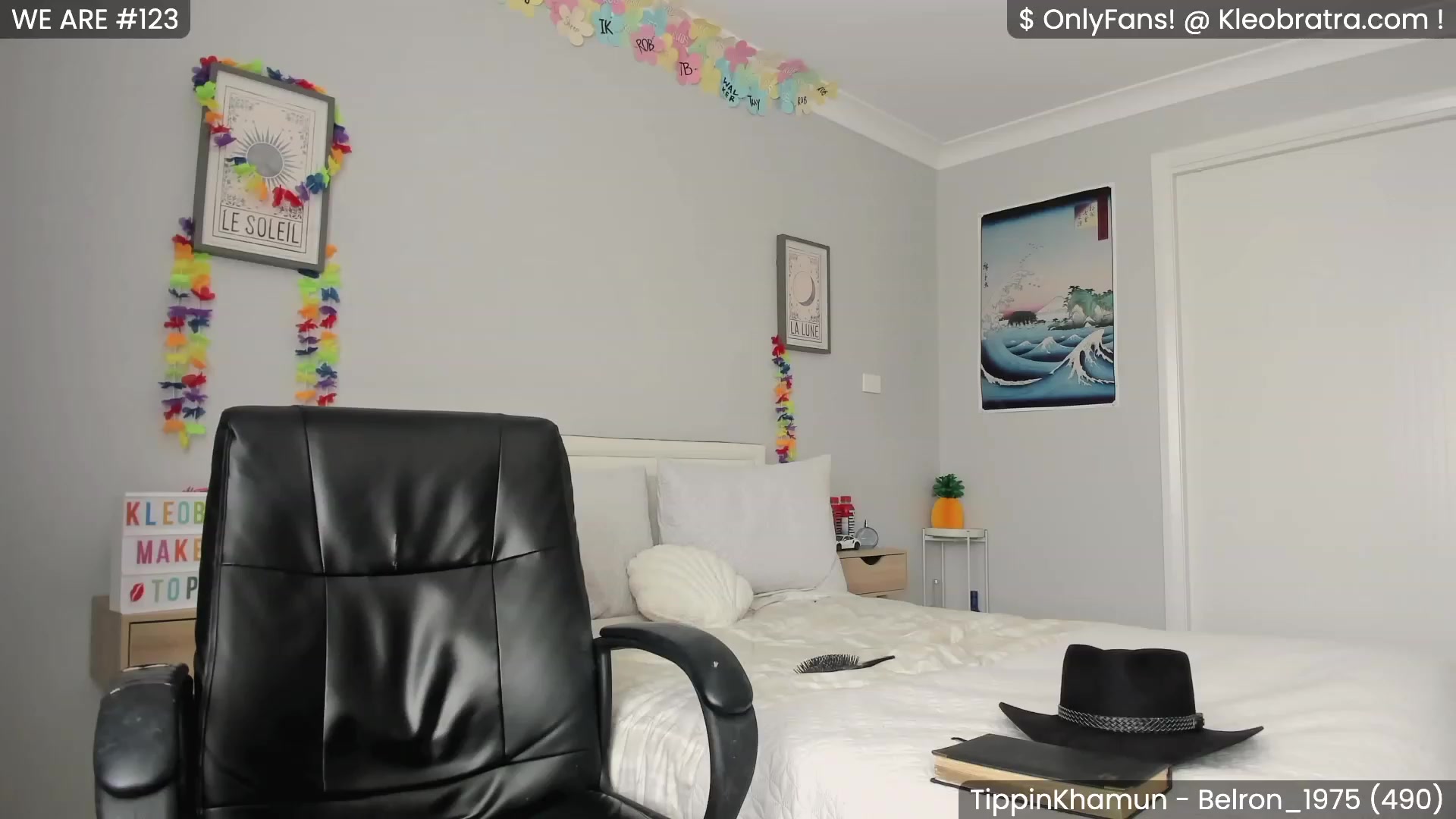 Gallery image thumbnail from KleoBratra's myfreecams stream on, 05/01/2023, 05:30 image 20 of 20