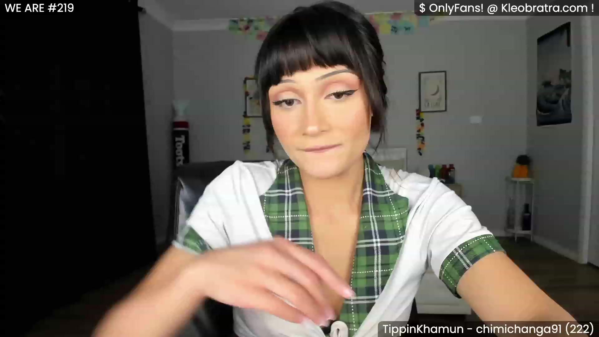 Gallery image thumbnail from KleoBratra's myfreecams stream on, 05/02/2023, 09:00 image 7 of 20