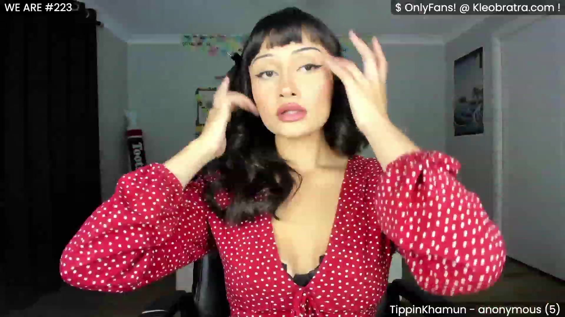 Gallery image thumbnail from KleoBratra's myfreecams stream on, 05/03/2023, 08:07 image 11 of 20
