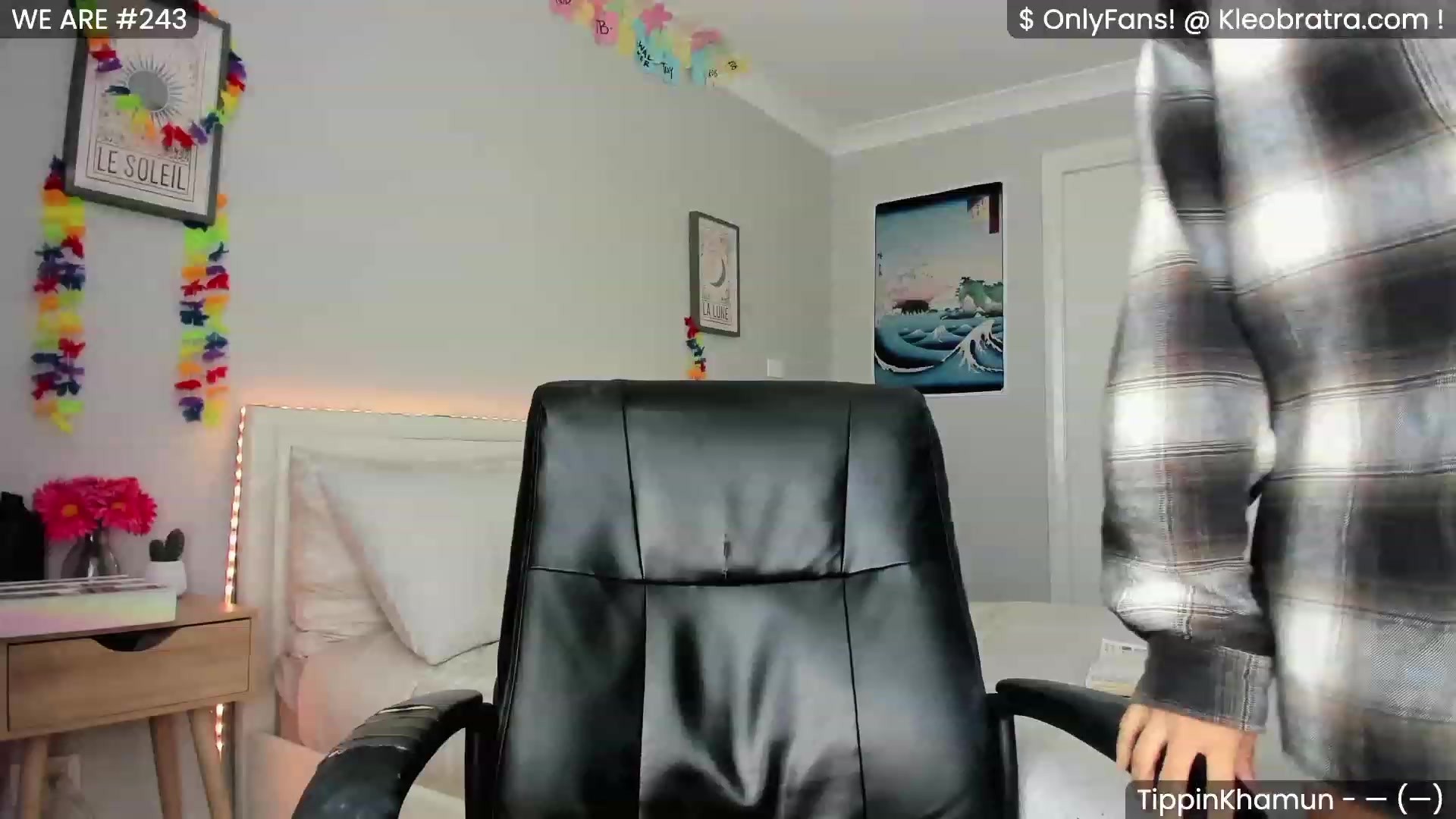 Gallery image thumbnail from KleoBratra's myfreecams stream on, 05/05/2023, 07:16 image 2 of 20