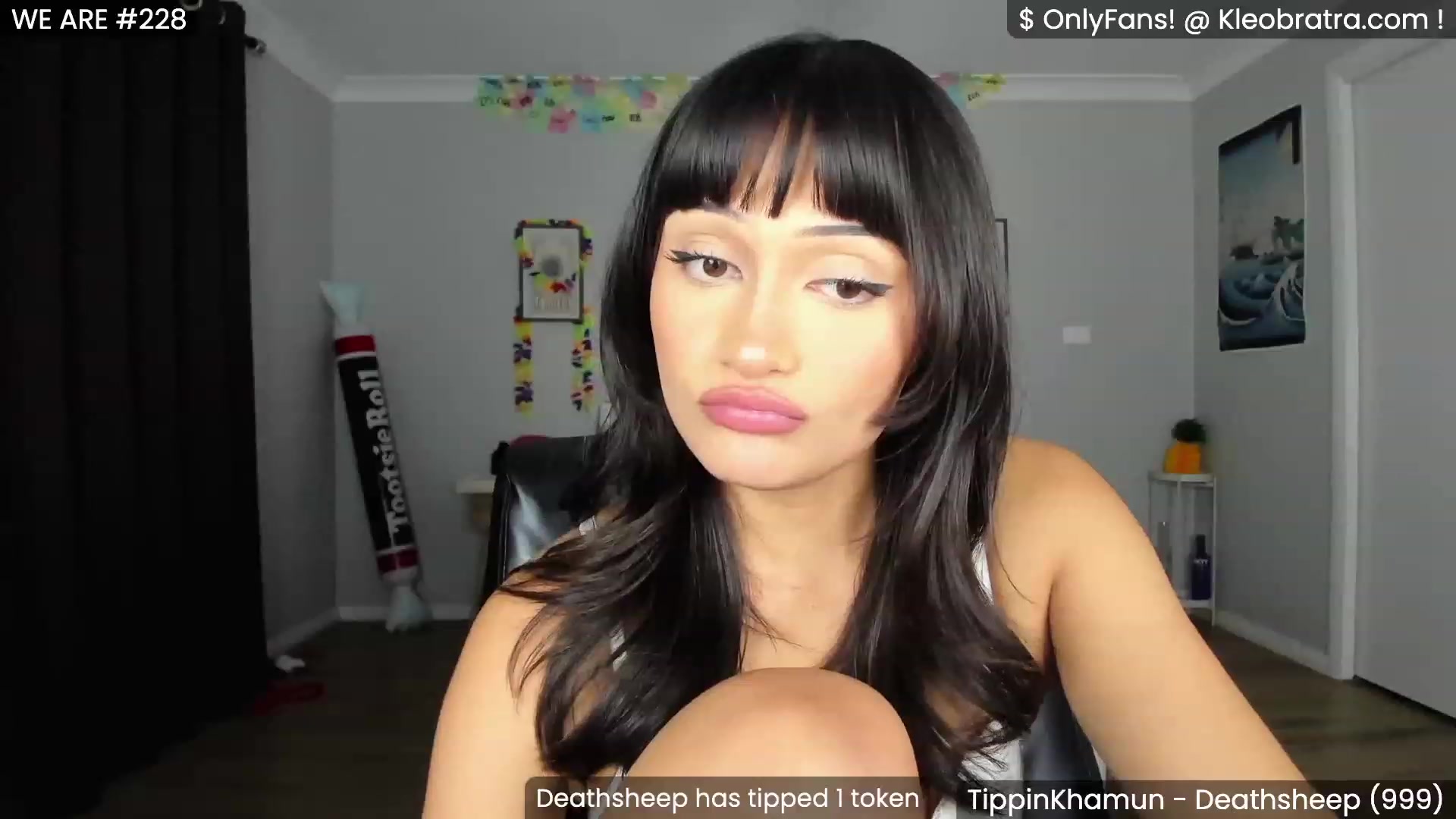 Gallery image thumbnail from KleoBratra's myfreecams stream on, 05/05/2023, 12:21 image 14 of 20