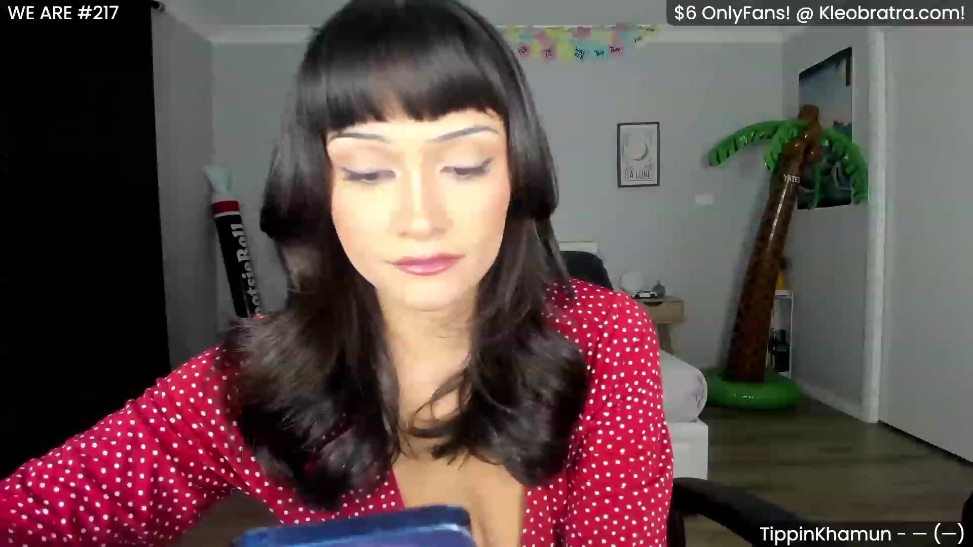 Gallery image thumbnail from KleoBratra's myfreecams stream on, 05/10/2023, 07:49 image 4 of 20
