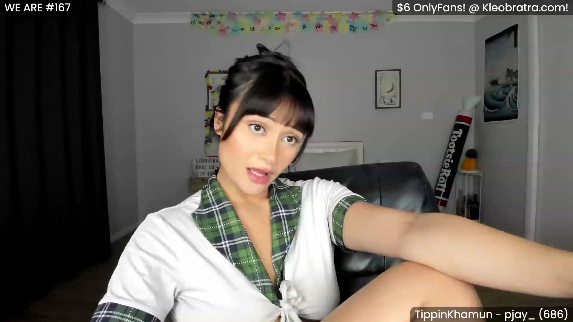 Gallery image thumbnail from KleoBratra's myfreecams stream on, 05/16/2023, 12:02 image 14 of 20