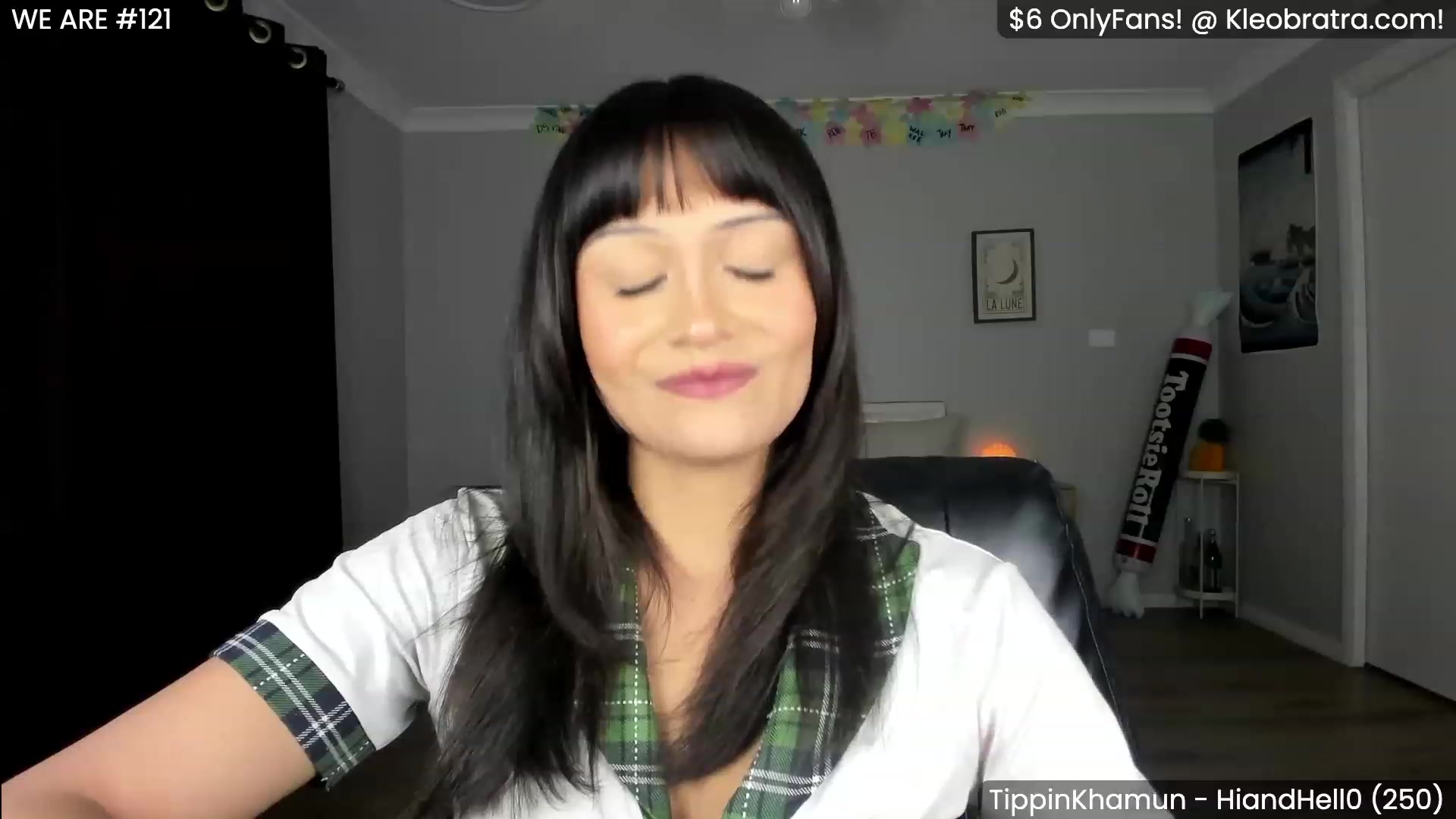 Gallery image thumbnail from KleoBratra's myfreecams stream on, 05/21/2023, 11:46 image 15 of 20