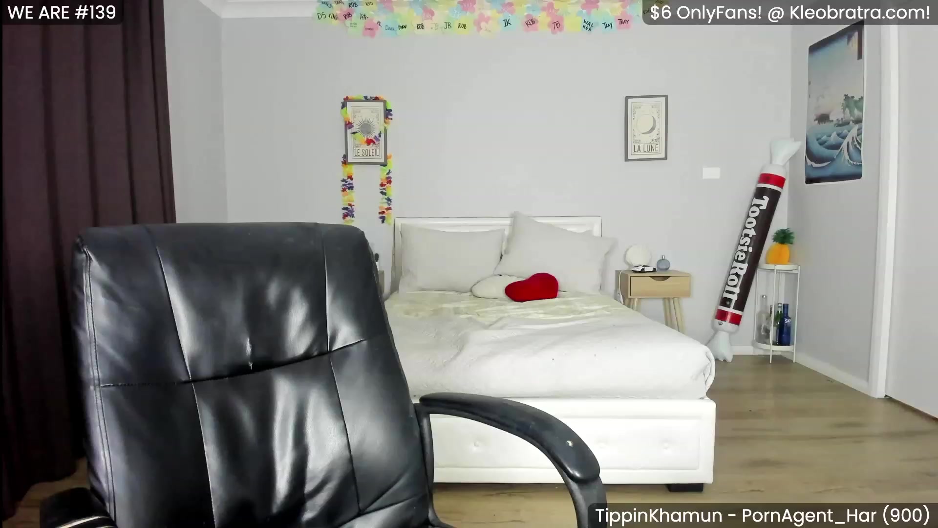 Gallery image thumbnail from KleoBratra's myfreecams stream on, 05/28/2023, 15:02 image 7 of 20