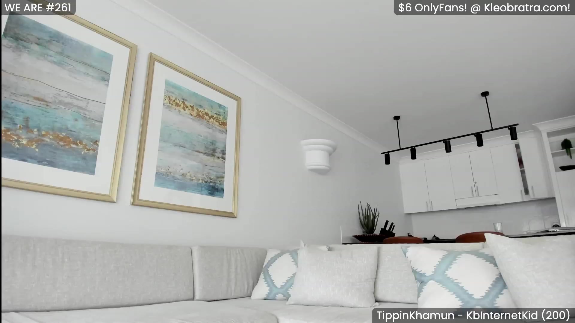 Gallery image thumbnail from KleoBratra's myfreecams stream on, 06/13/2023, 07:38 image 6 of 20
