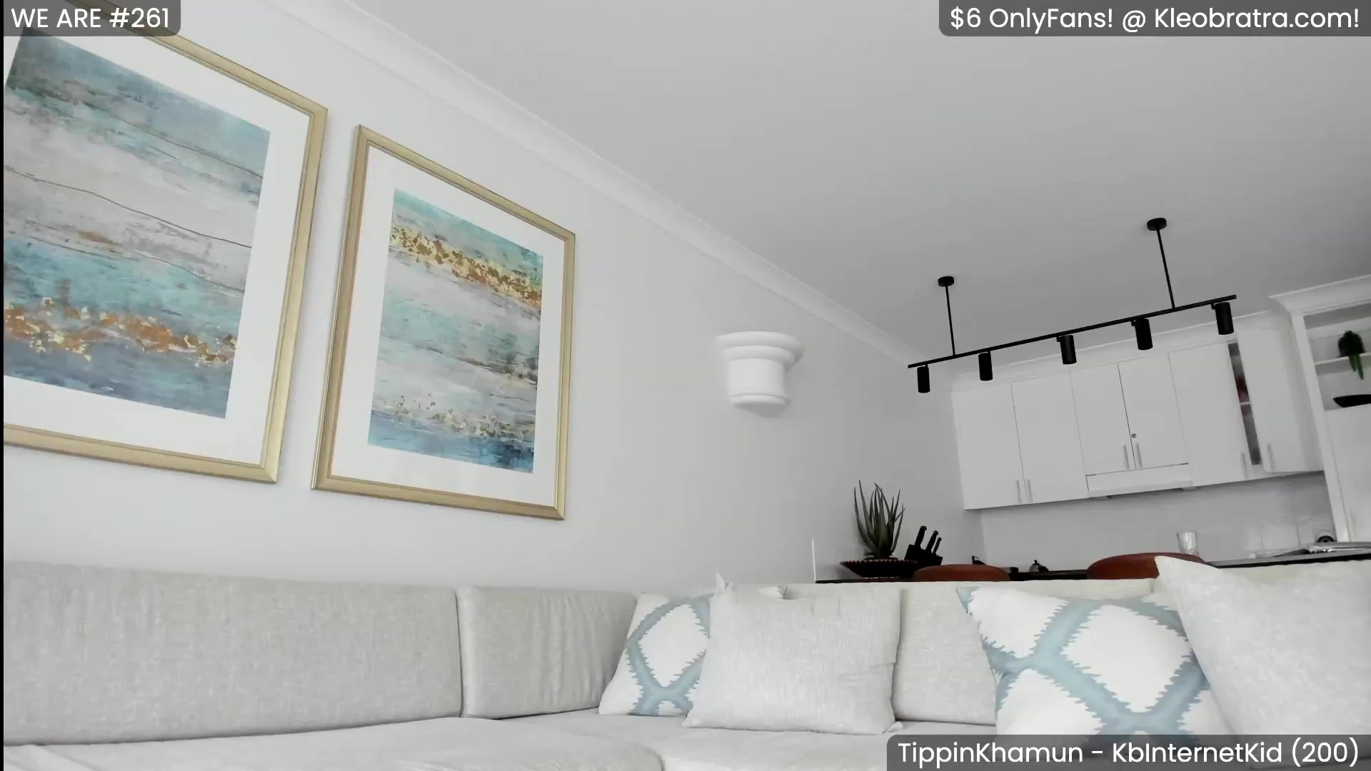 Gallery image thumbnail from KleoBratra's myfreecams stream on, 06/13/2023, 07:38 image 5 of 20