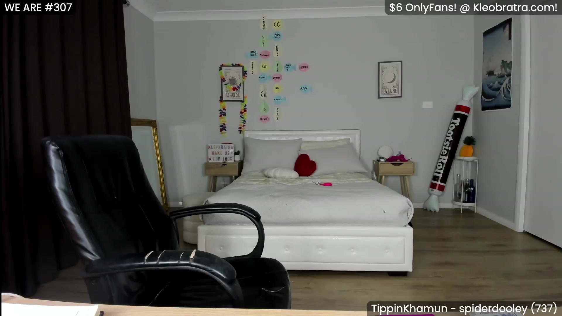 Gallery image thumbnail from KleoBratra's myfreecams stream on, 06/16/2023, 07:54 image 17 of 20