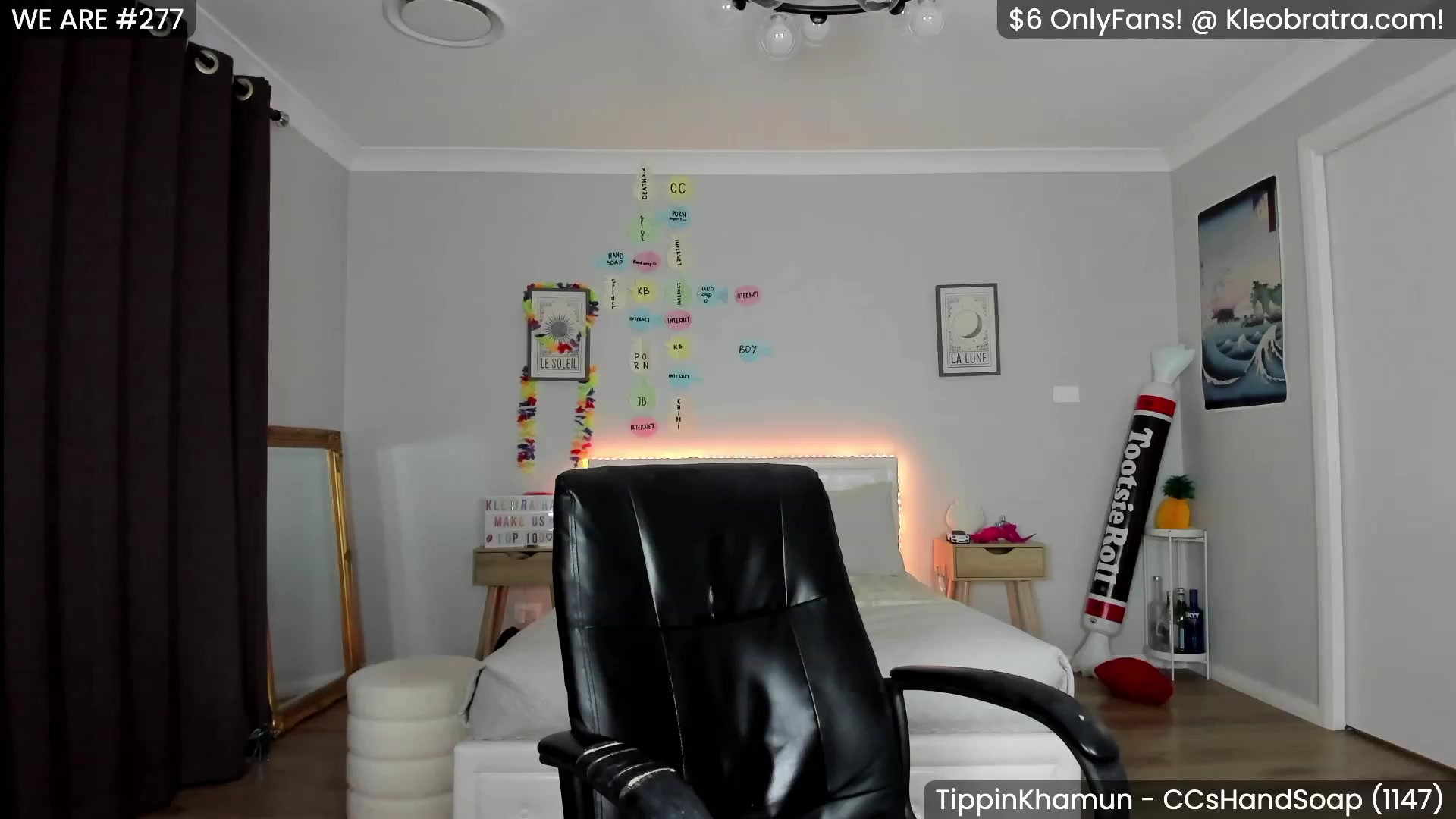 Gallery image thumbnail from KleoBratra's myfreecams stream on, 06/18/2023, 07:23 image 7 of 20