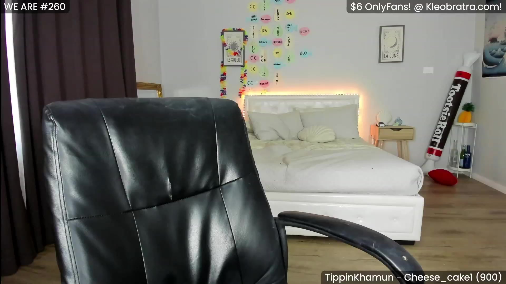 Gallery image thumbnail from KleoBratra's myfreecams stream on, 06/19/2023, 07:04 image 5 of 20