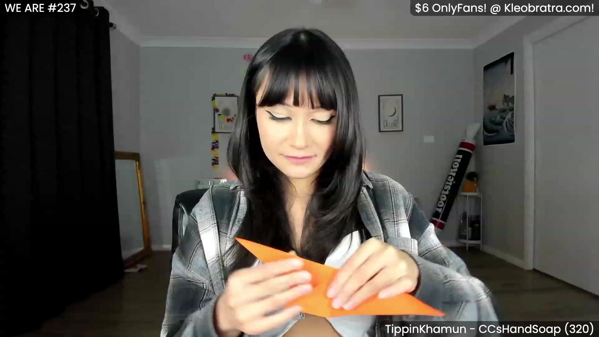 Gallery image thumbnail from KleoBratra's myfreecams stream on, 06/26/2023, 11:26 image 15 of 20