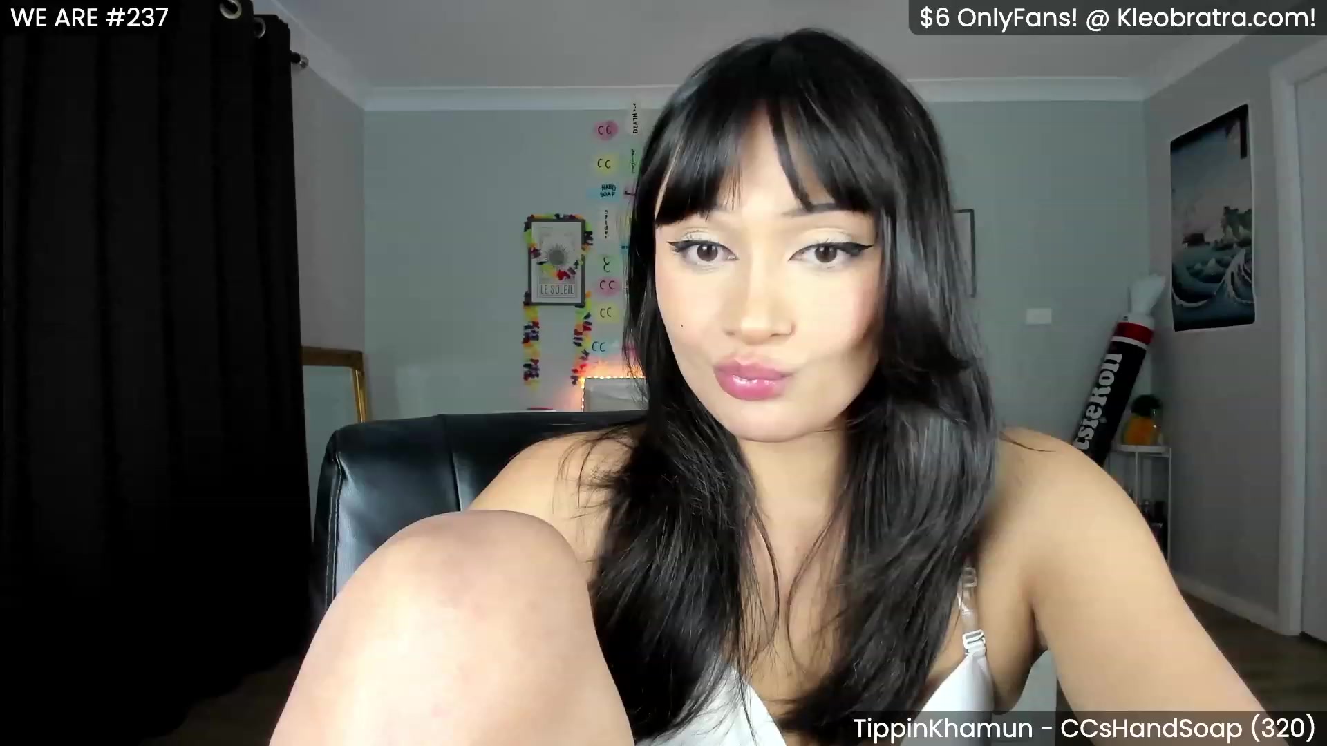 Gallery image thumbnail from KleoBratra's myfreecams stream on, 06/26/2023, 11:26 image 18 of 20