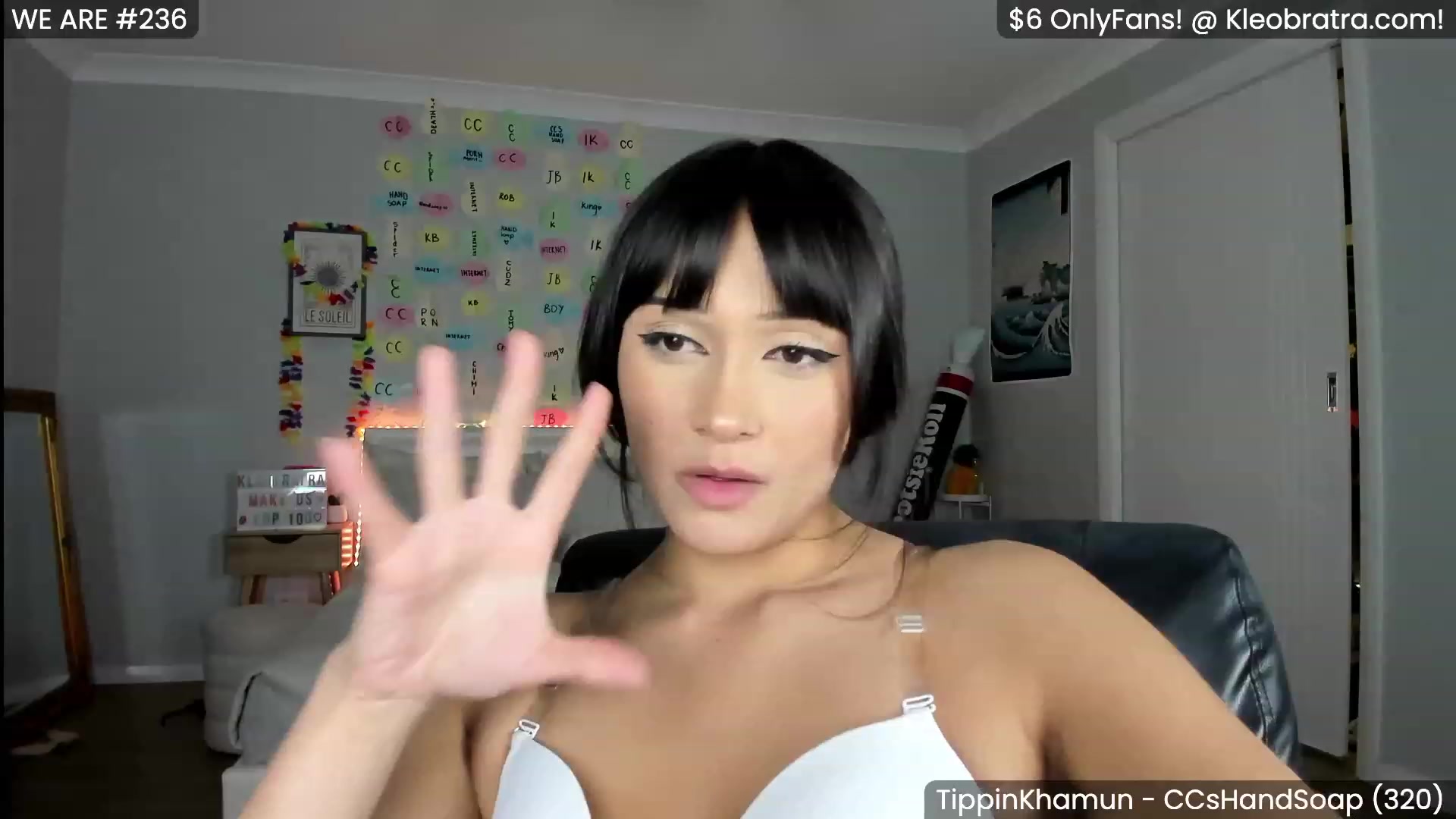 Gallery image thumbnail from KleoBratra's myfreecams stream on, 06/26/2023, 13:07 image 2 of 20