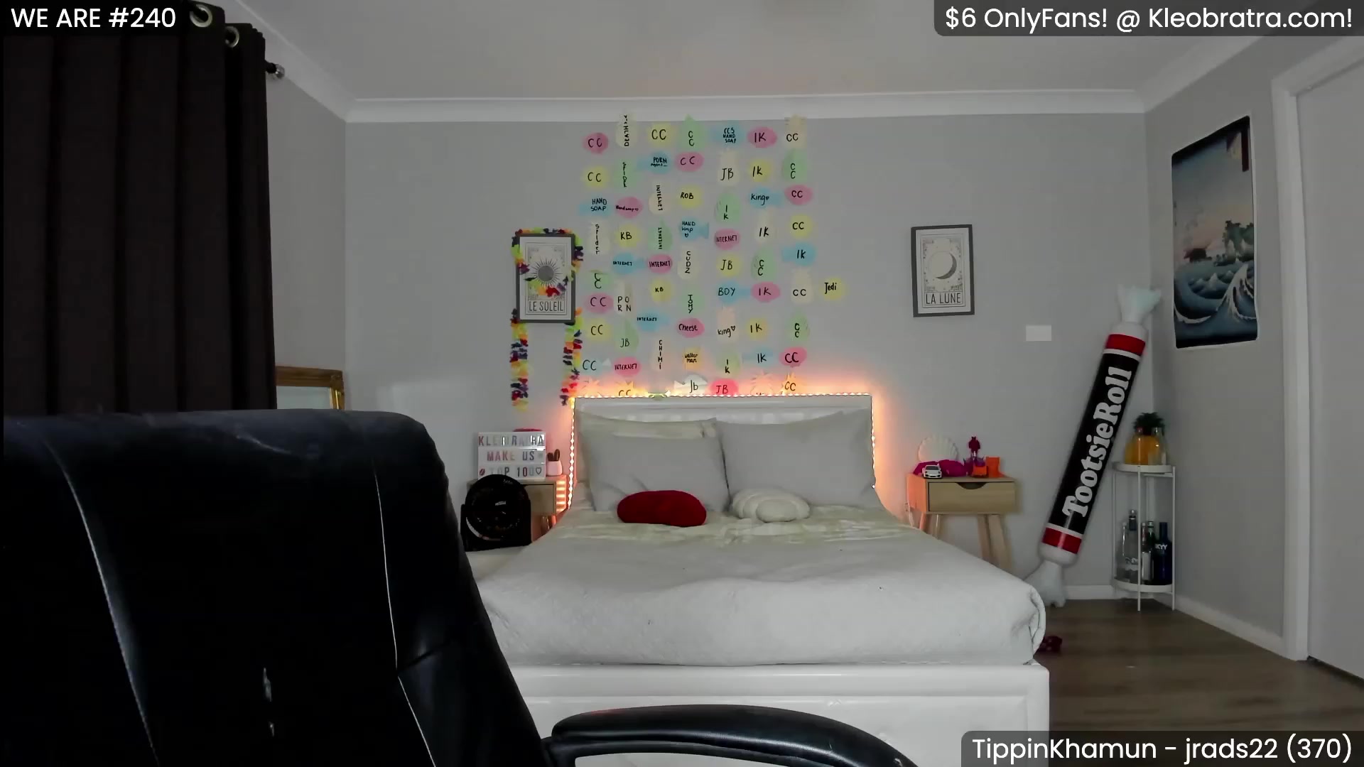 Gallery image thumbnail from KleoBratra's myfreecams stream on, 06/27/2023, 10:12 image 5 of 20