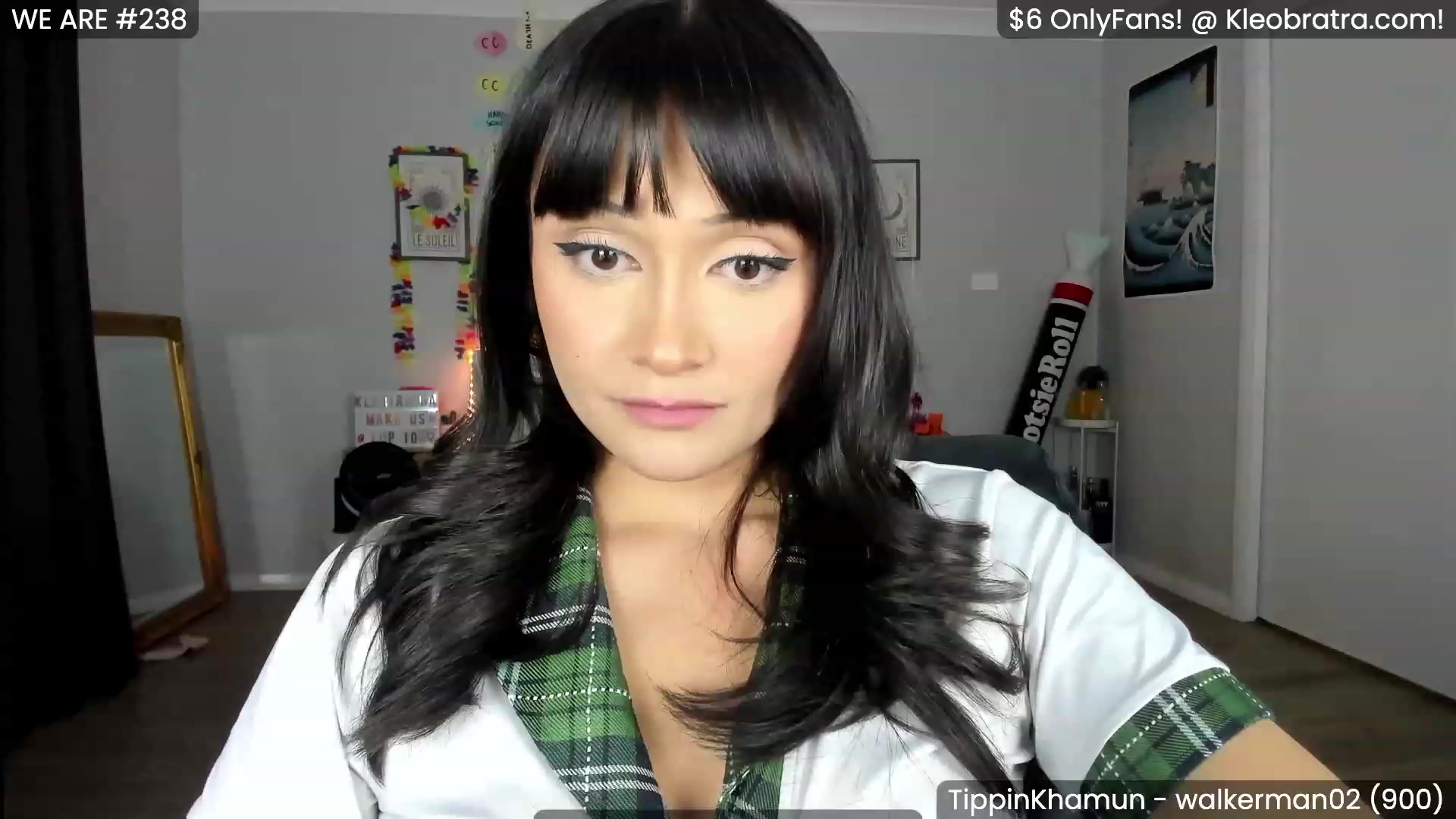 Gallery image thumbnail from KleoBratra's myfreecams stream on, 06/27/2023, 11:59 image 4 of 20