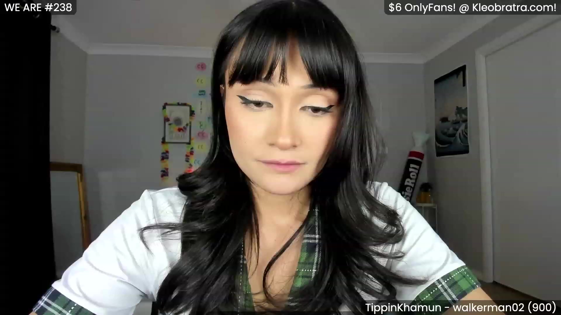 Gallery image thumbnail from KleoBratra's myfreecams stream on, 06/27/2023, 11:59 image 3 of 20