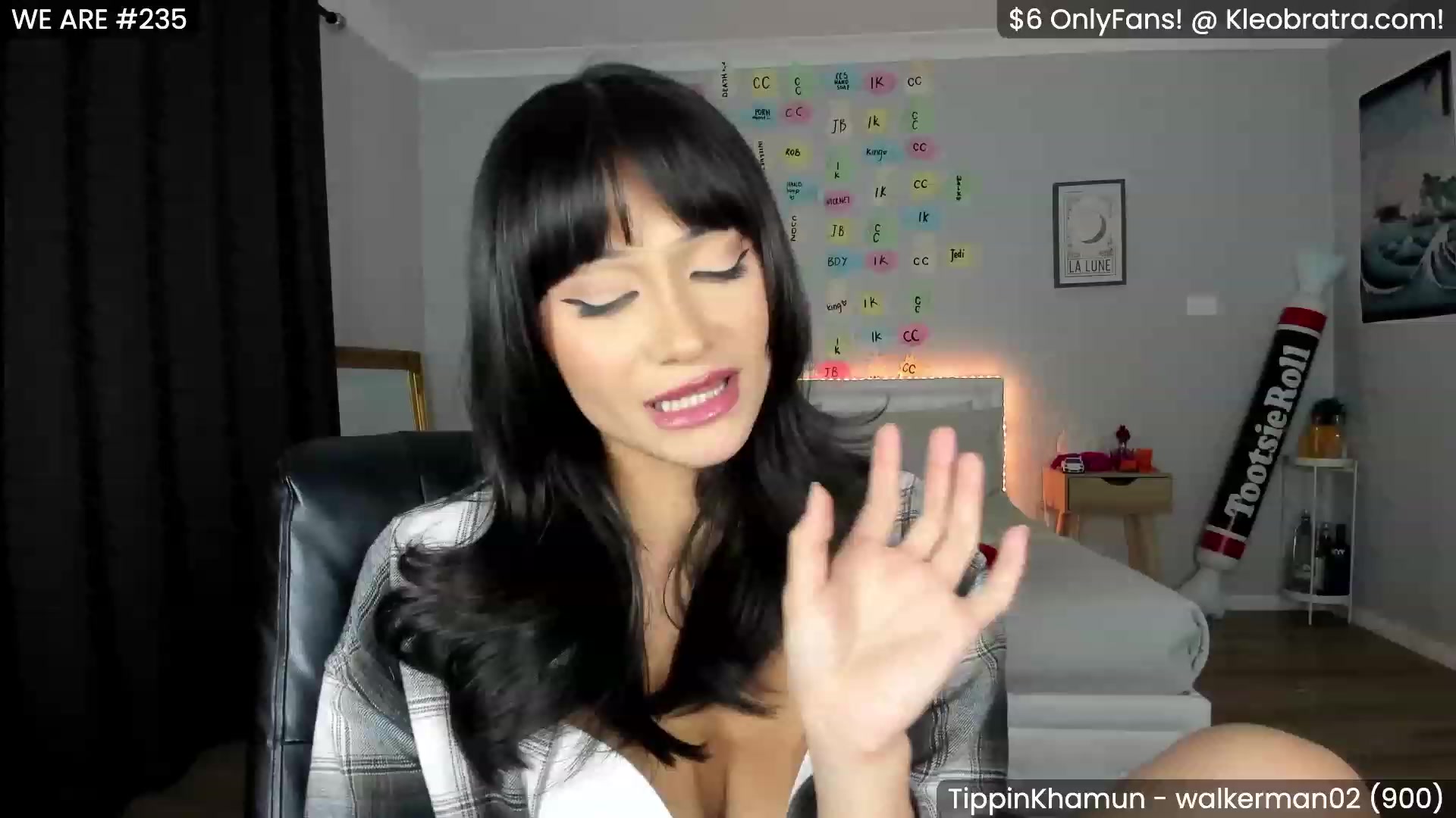 Gallery image thumbnail from KleoBratra's myfreecams stream on, 06/27/2023, 14:37 image 6 of 20