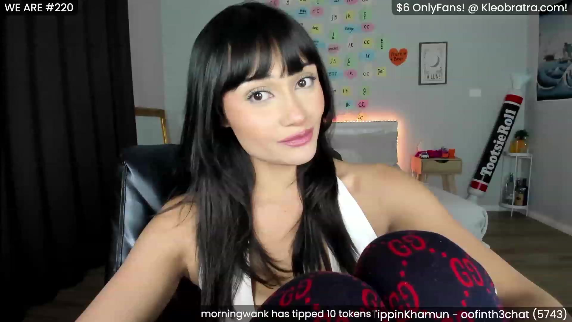 Gallery image thumbnail from KleoBratra's myfreecams stream on, 06/28/2023, 15:02 image 4 of 20