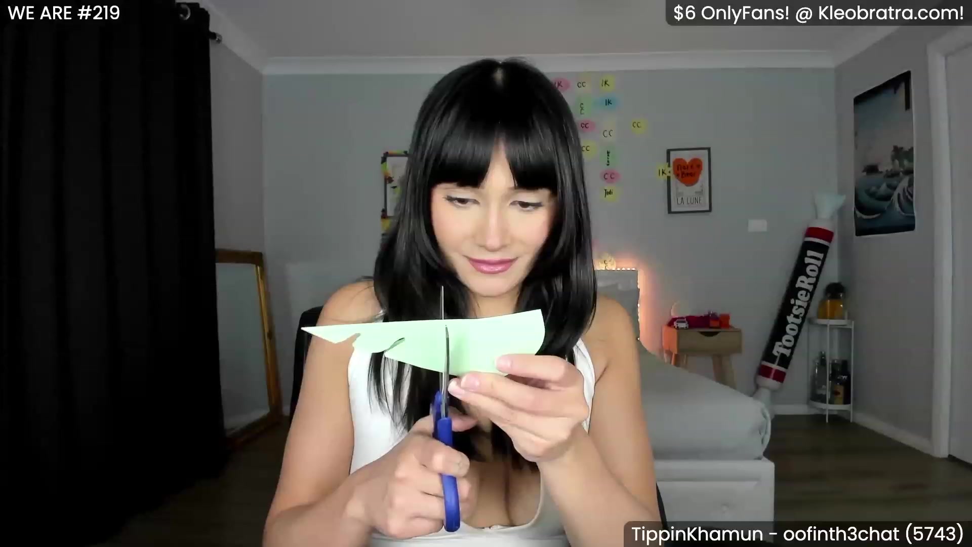 Gallery image thumbnail from KleoBratra's myfreecams stream on, 06/28/2023, 15:55 image 11 of 20