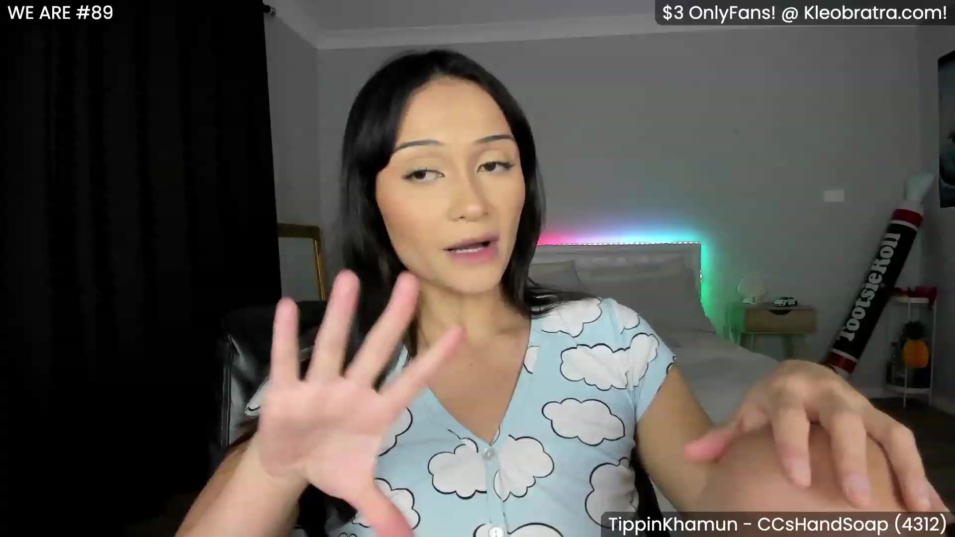 Gallery image thumbnail from KleoBratra's myfreecams stream on, 07/06/2023, 14:10 image 8 of 20