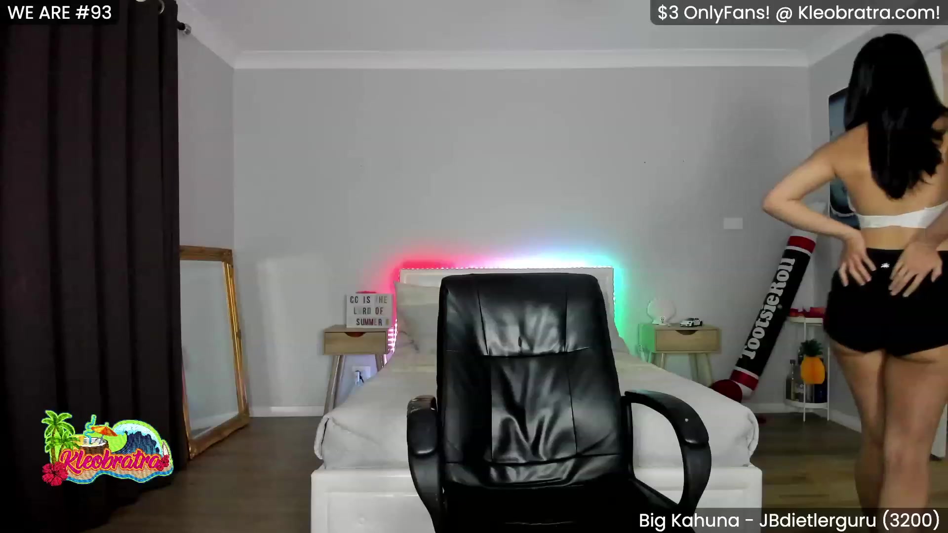 Gallery image thumbnail from KleoBratra's myfreecams stream on, 07/07/2023, 09:31 image 13 of 20