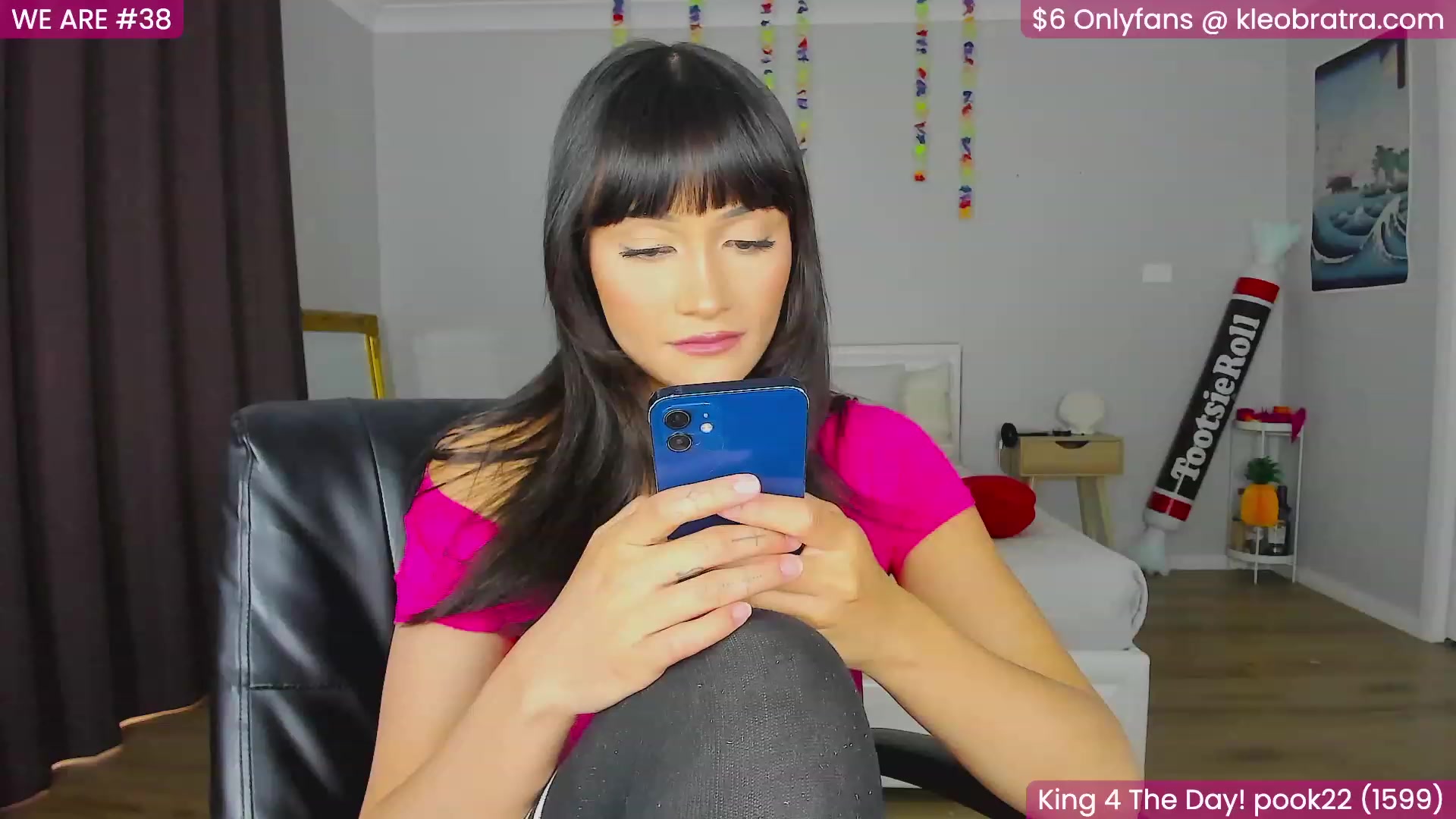 Gallery image thumbnail from KleoBratra's myfreecams stream on, 08/03/2023, 05:21 image 12 of 20