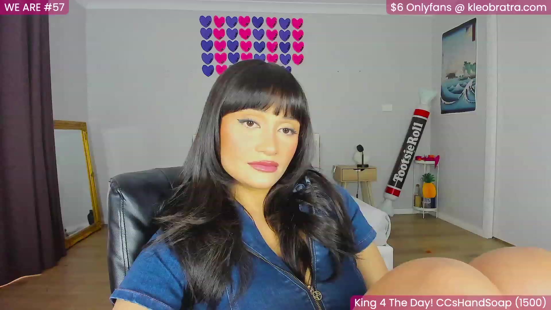 Gallery image thumbnail from KleoBratra's myfreecams stream on, 08/12/2023, 03:13 image 13 of 20