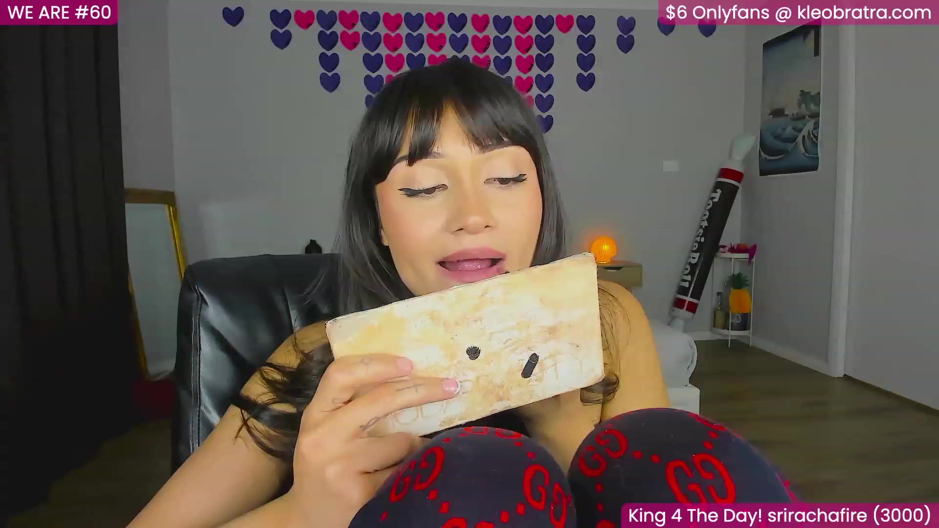Gallery image thumbnail from KleoBratra's myfreecams stream on, 08/14/2023, 11:37 image 17 of 20