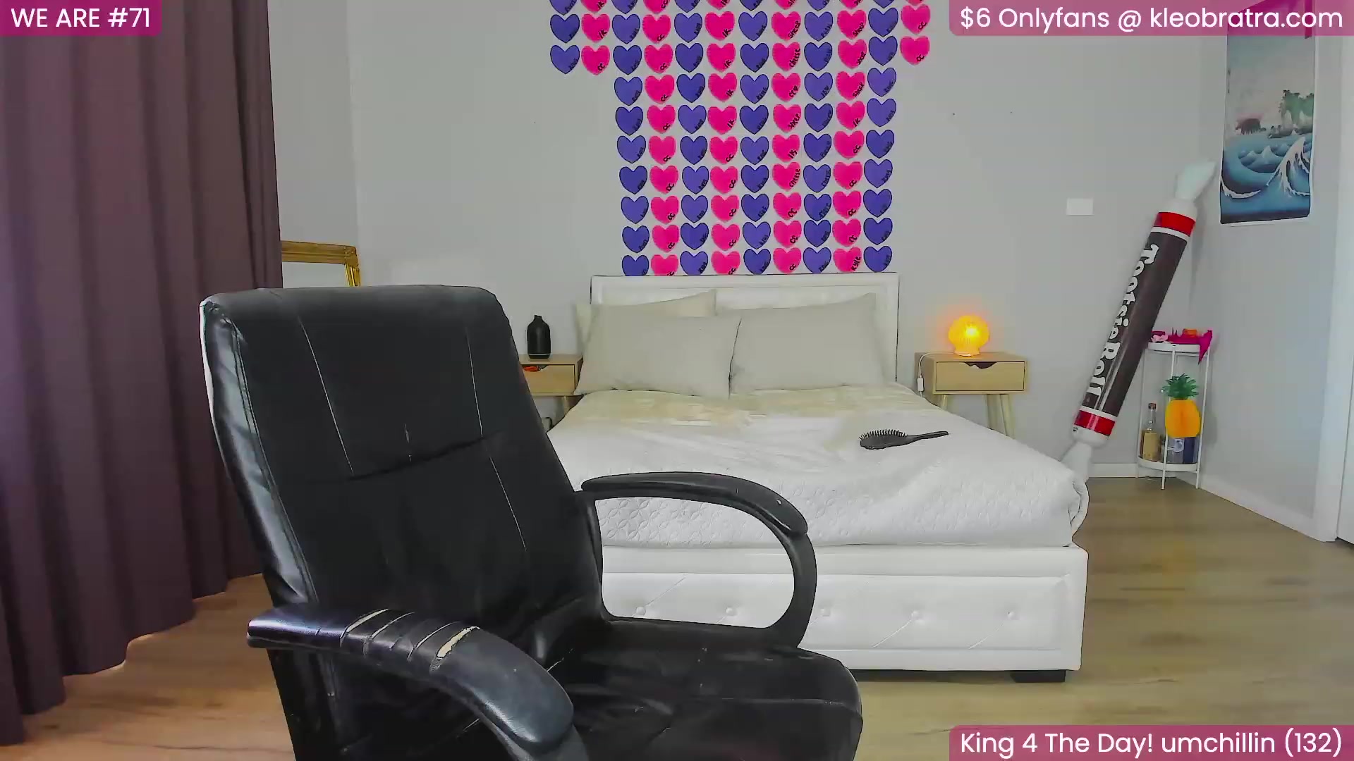 Gallery image thumbnail from KleoBratra's myfreecams stream on, 08/17/2023, 05:43 image 9 of 20