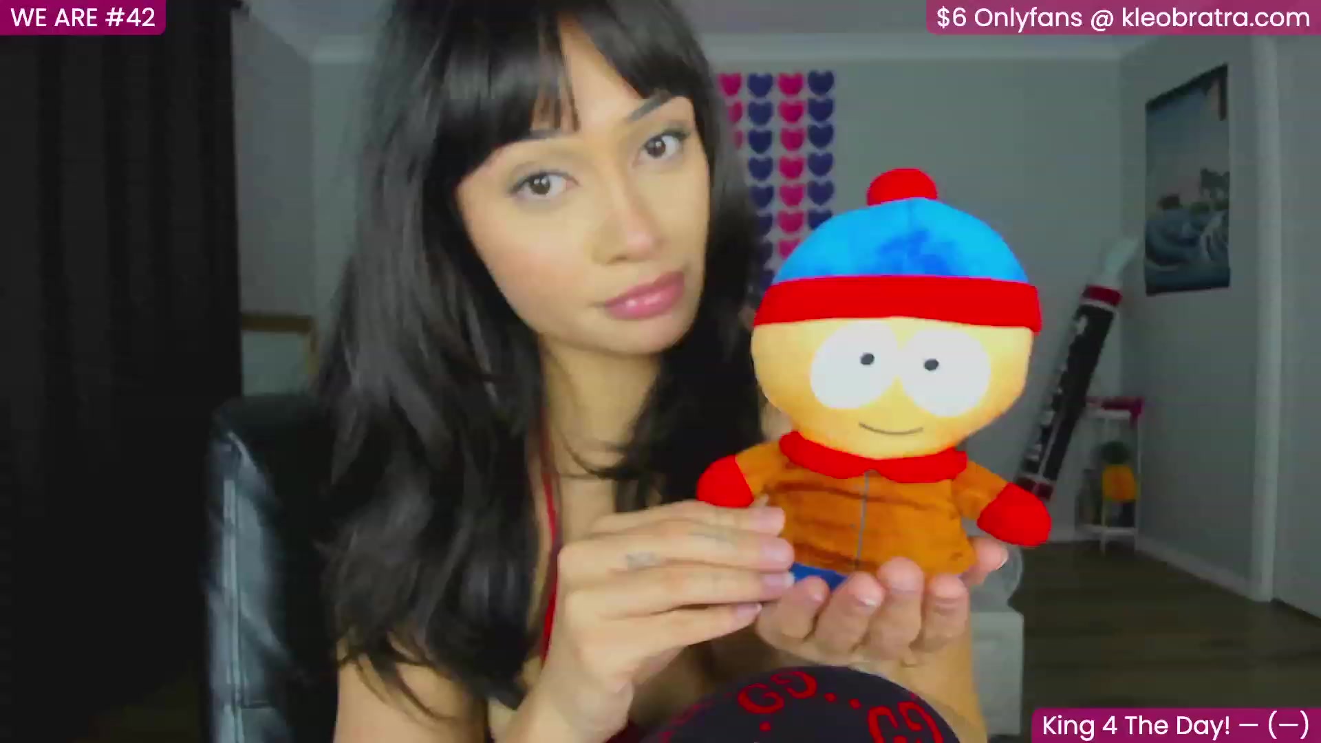 Gallery image thumbnail from KleoBratra's myfreecams stream on, 08/19/2023, 11:05 image 1 of 20