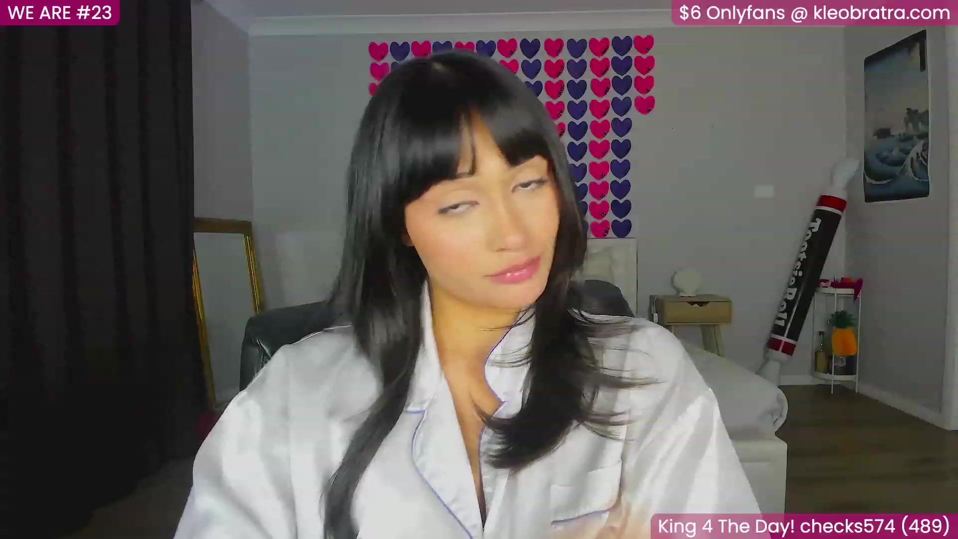 Gallery image thumbnail from KleoBratra's myfreecams stream on, 08/25/2023, 14:04 image 15 of 20