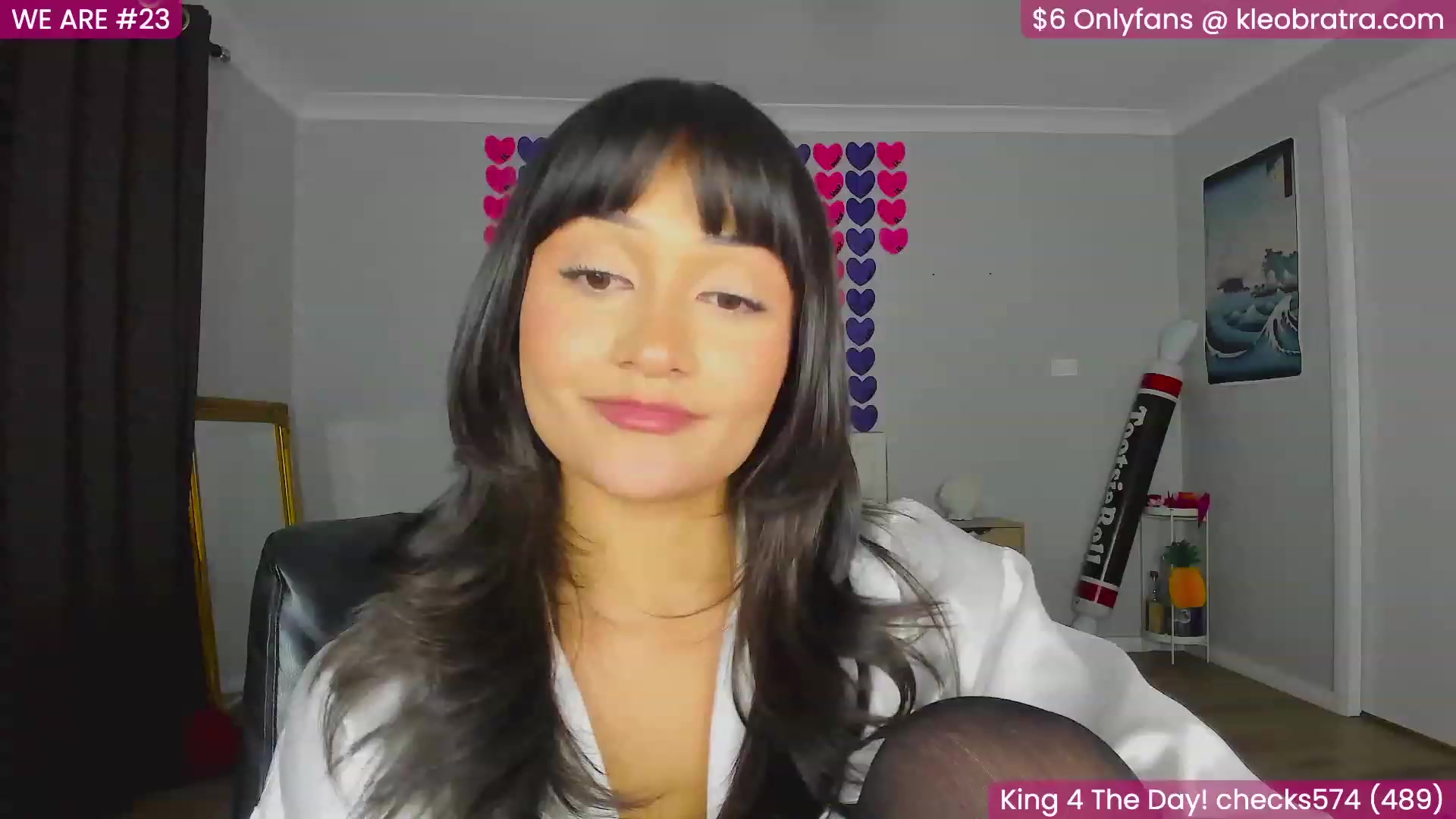 Gallery image thumbnail from KleoBratra's myfreecams stream on, 08/25/2023, 14:04 image 8 of 20