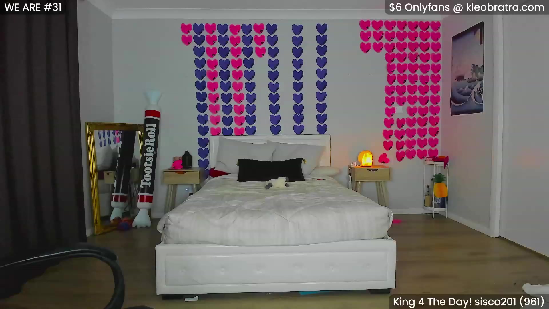 Gallery image thumbnail from KleoBratra's myfreecams stream on, 09/07/2023, 14:10 image 3 of 20