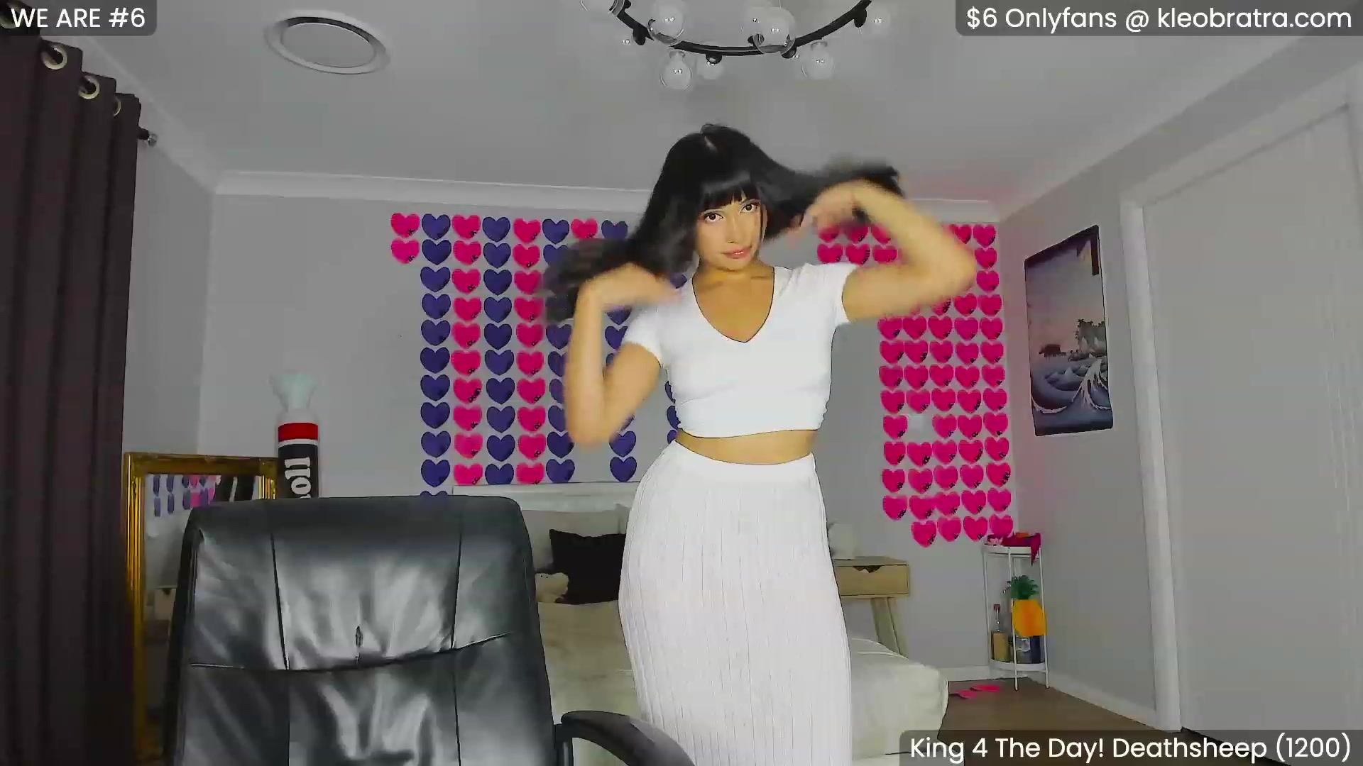 Gallery image thumbnail from KleoBratra's myfreecams stream on, 09/15/2023, 14:41 image 17 of 20