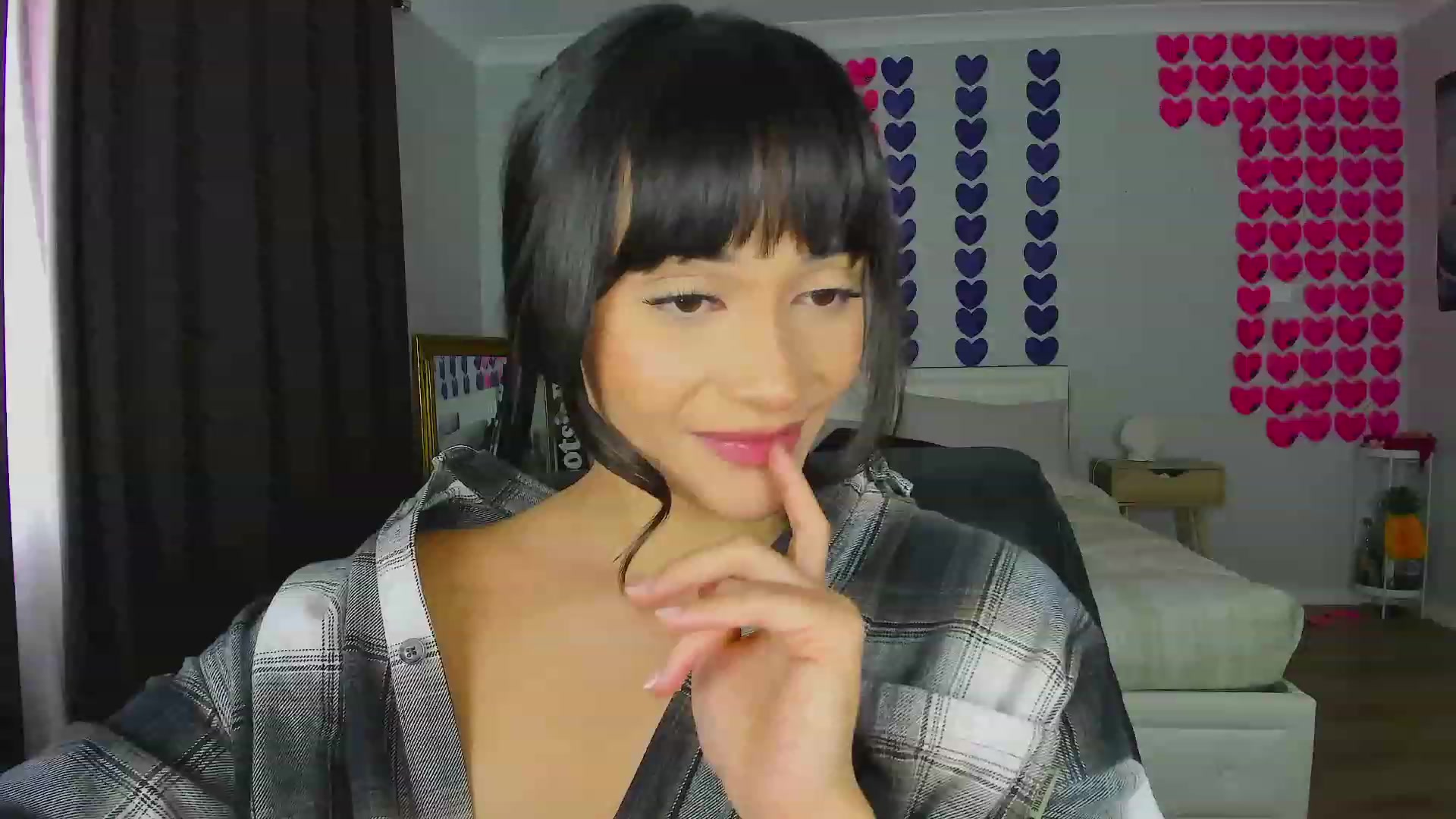 Gallery image thumbnail from KleoBratra's myfreecams stream on, 09/21/2023, 03:46 image 12 of 20