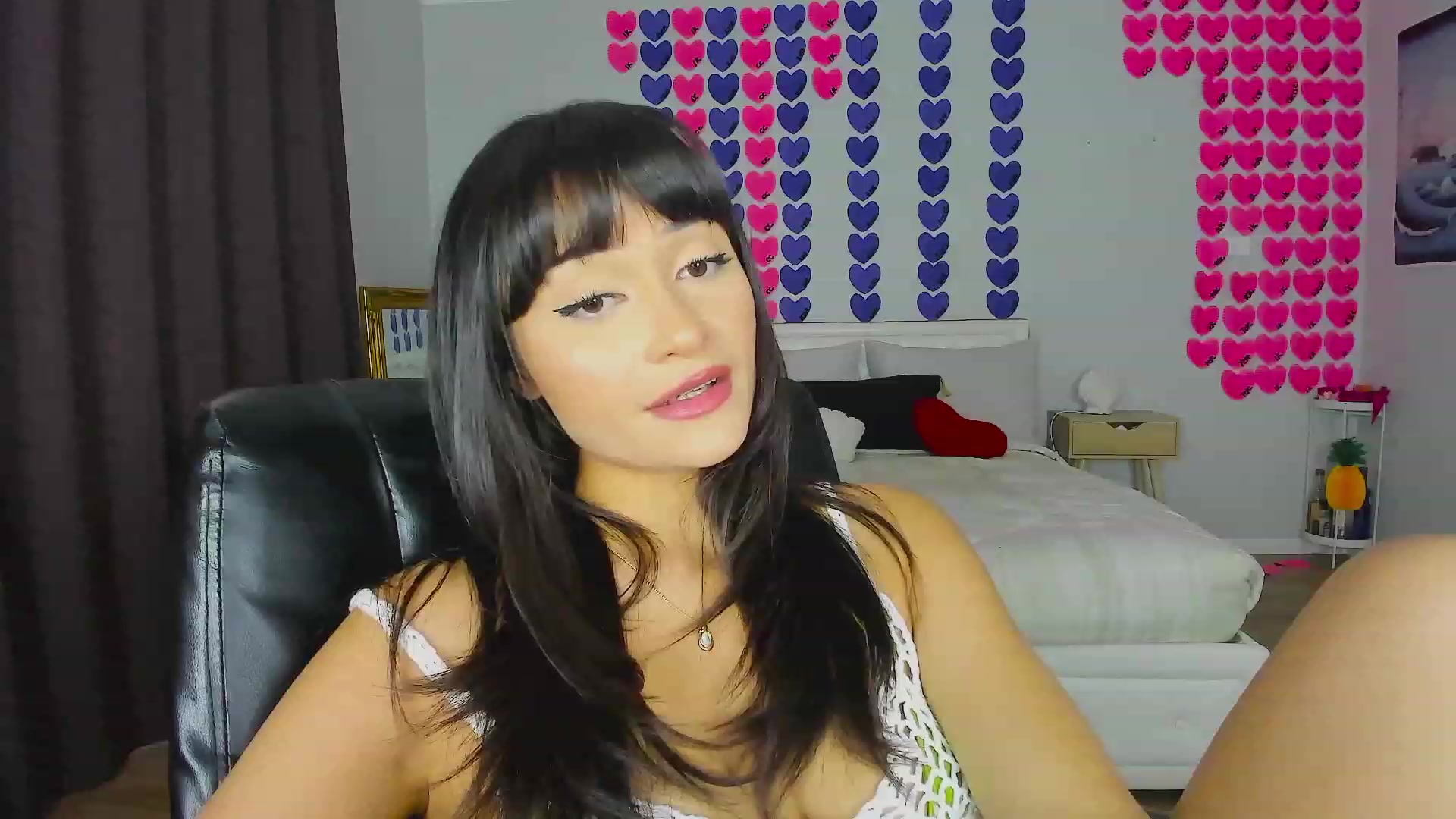 Gallery image thumbnail from KleoBratra's myfreecams stream on, 09/25/2023, 04:35 image 8 of 20